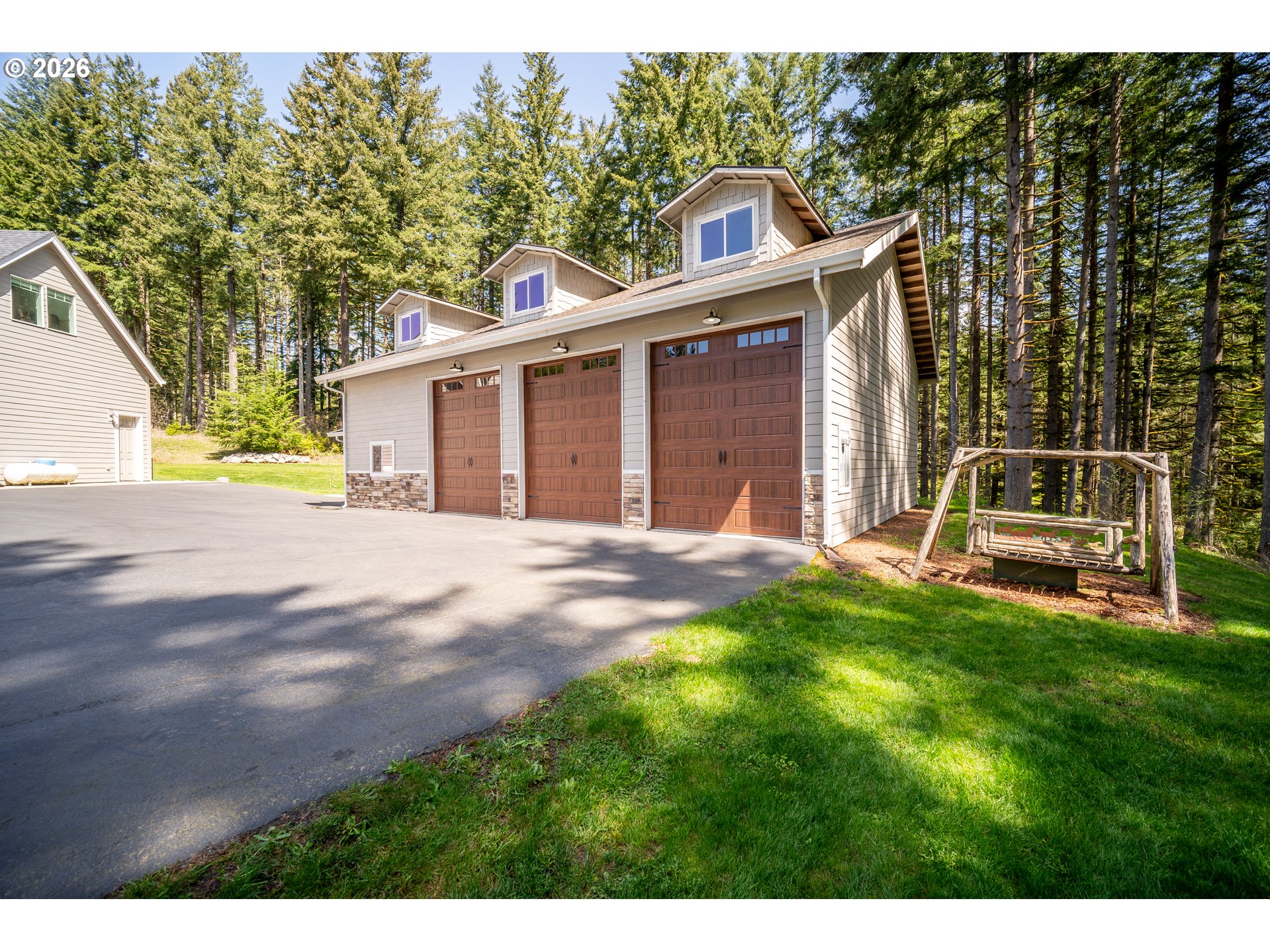 411 Five Peaks Dr Property Photo 38