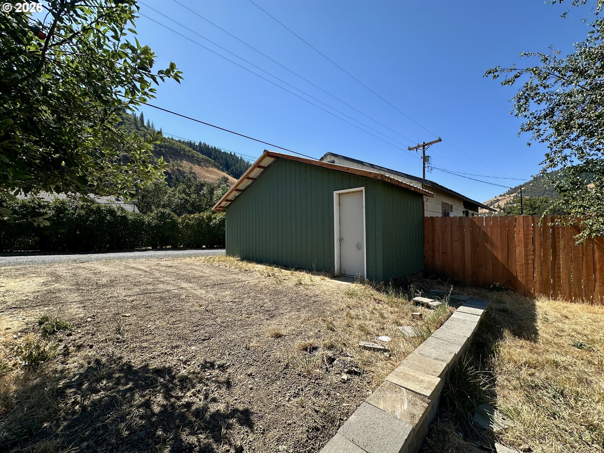 617 N Main St Property Photo 30