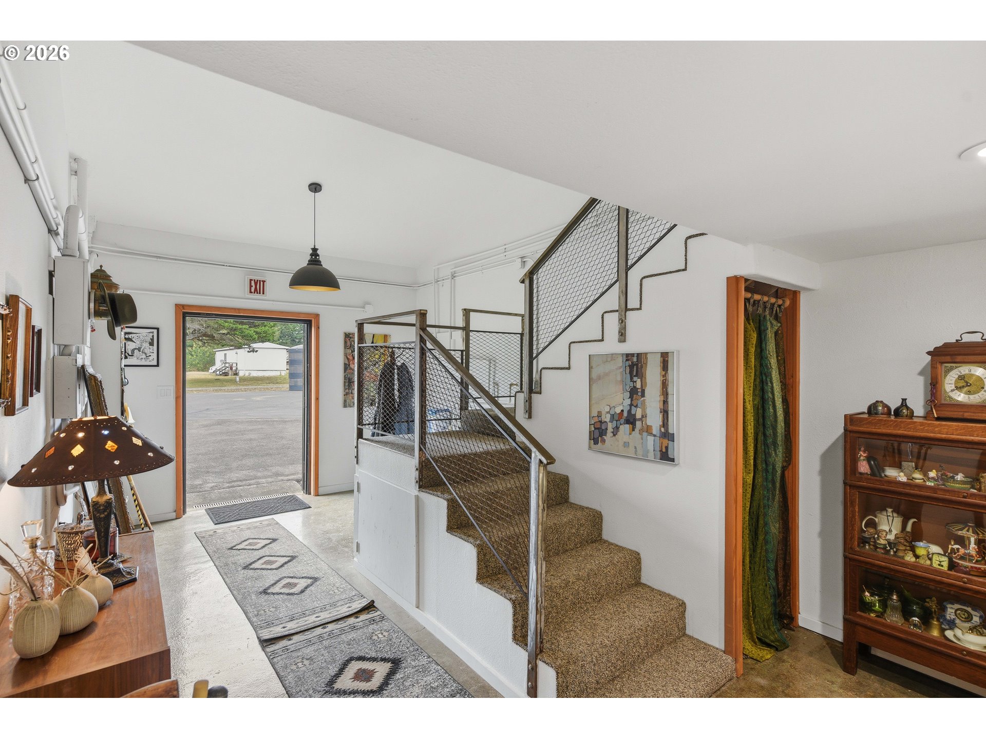 49045 Highway 101 Property Photo 4
