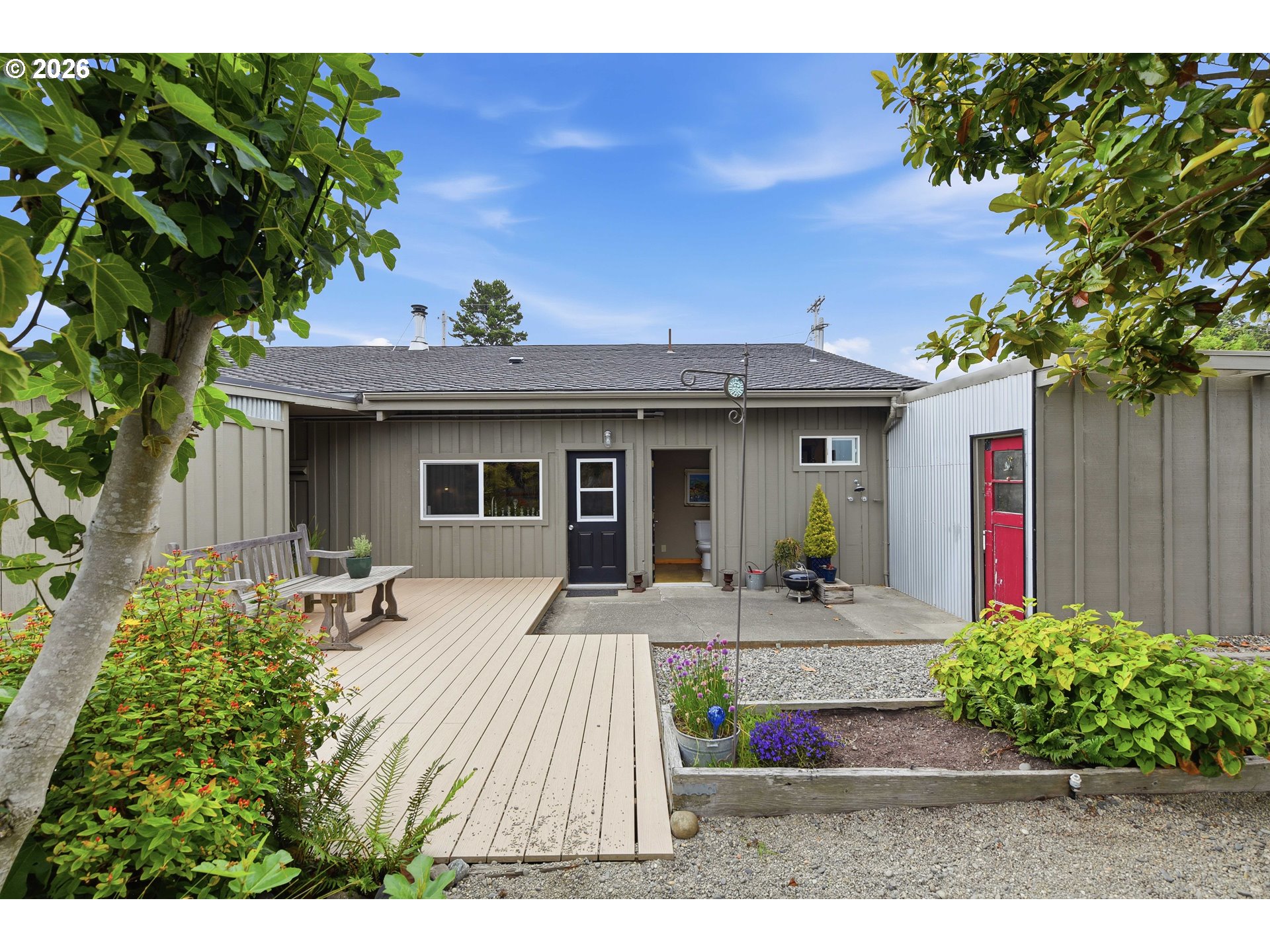 49045 Highway 101 Property Photo 22