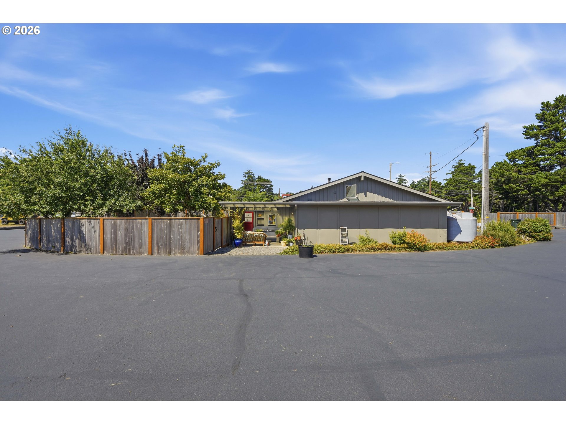 49045 Highway 101 Property Photo 30