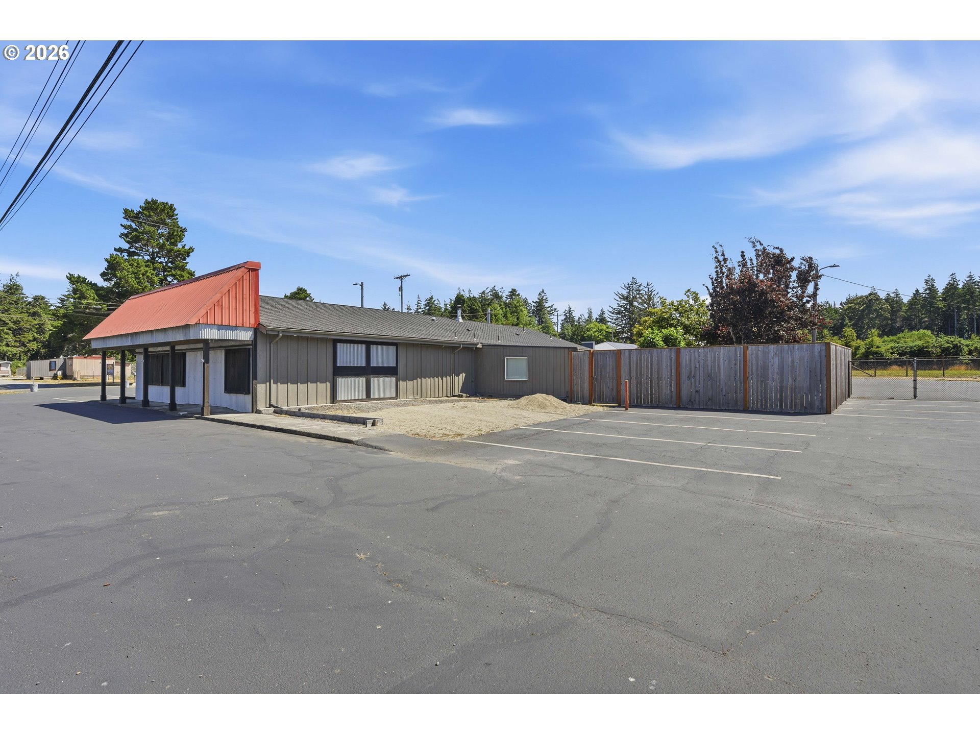 49045 Highway 101 Property Photo 31