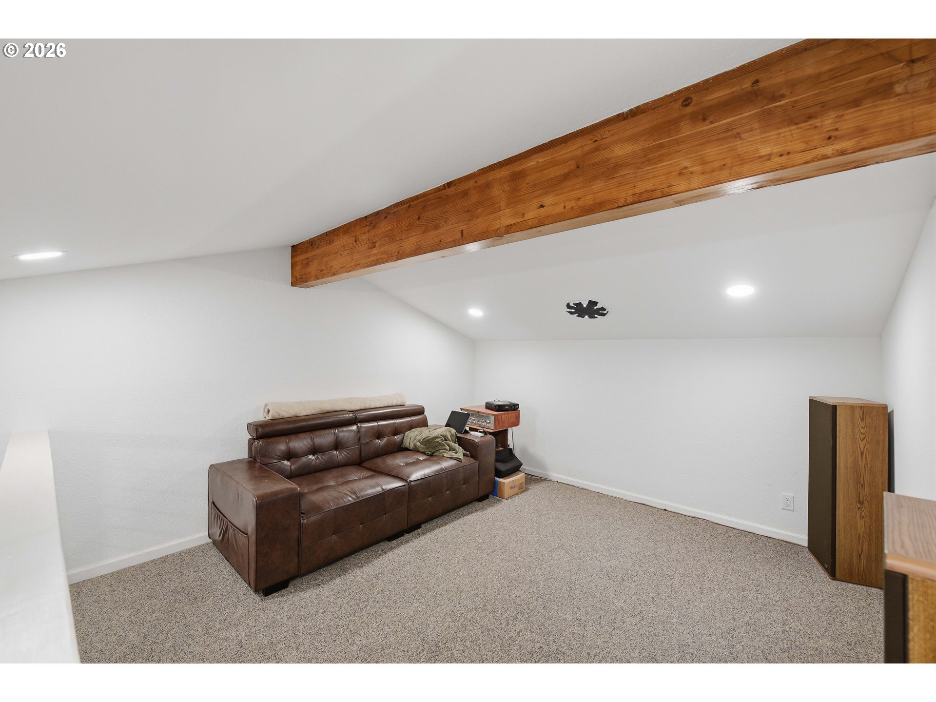 49045 Highway 101 Property Photo 40