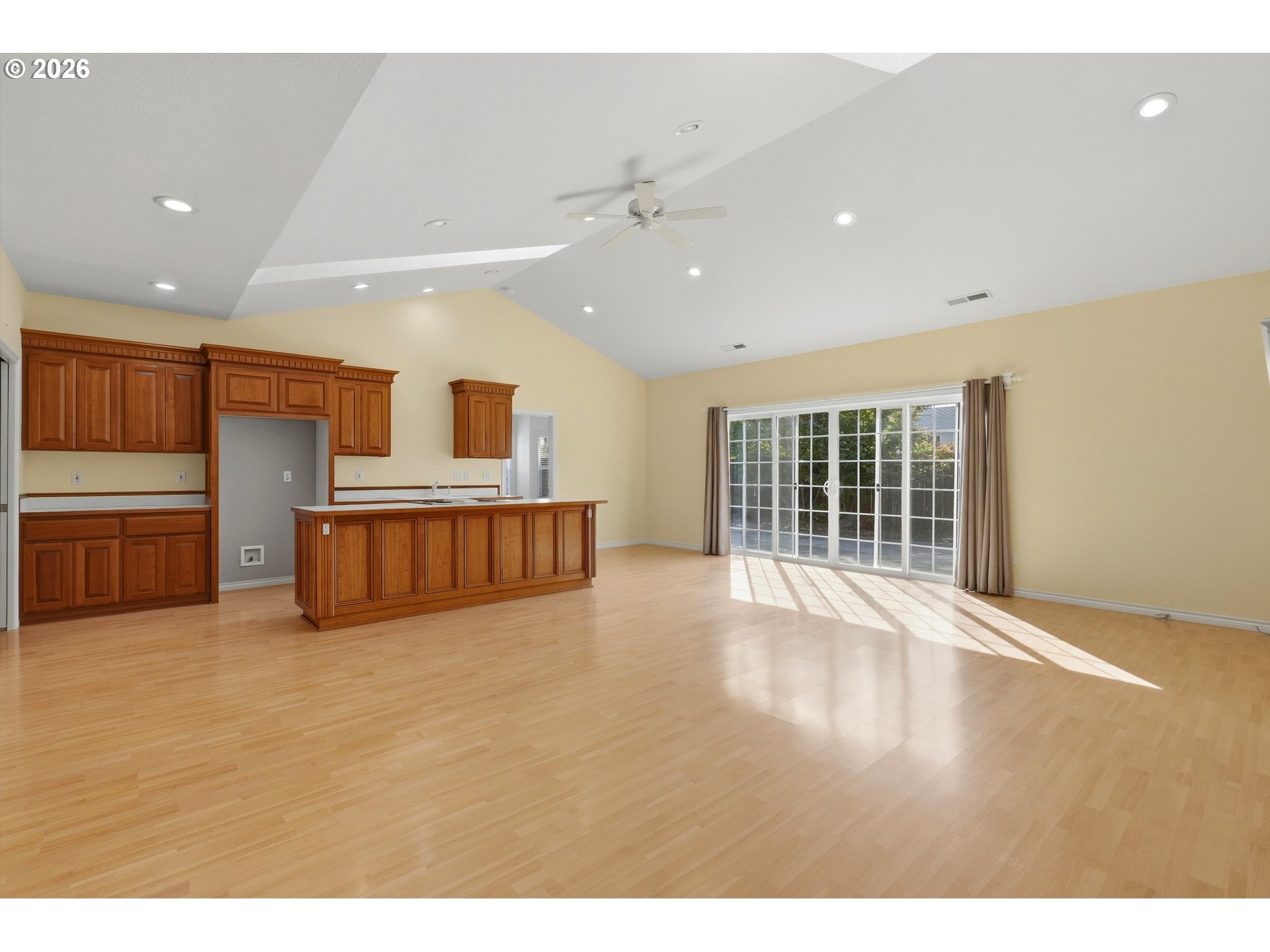 2415 N Main St Property Photo 14