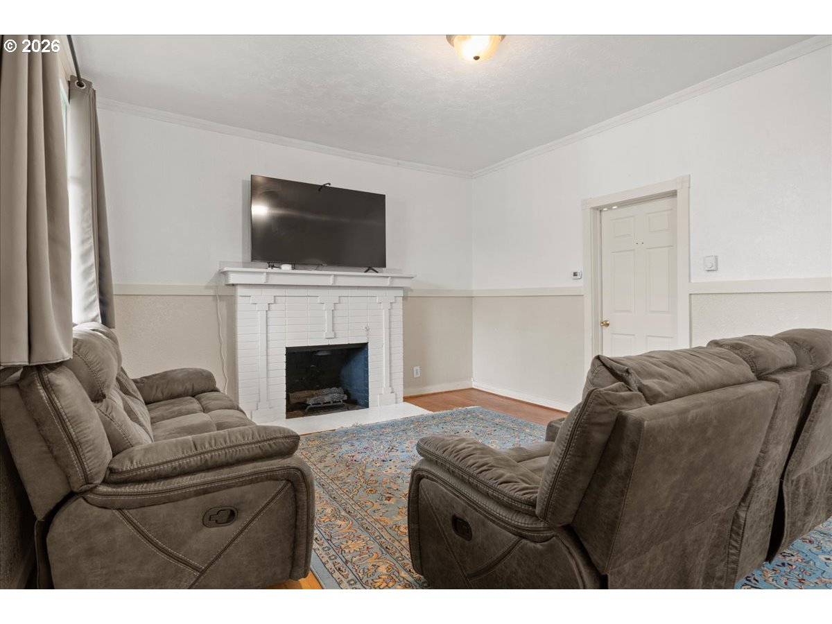 1280 4th St Property Photo 15