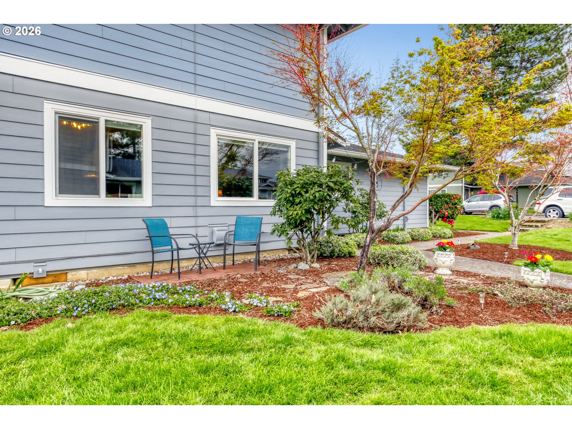 1601 Ne Hale Pl 2 Property Photo 6