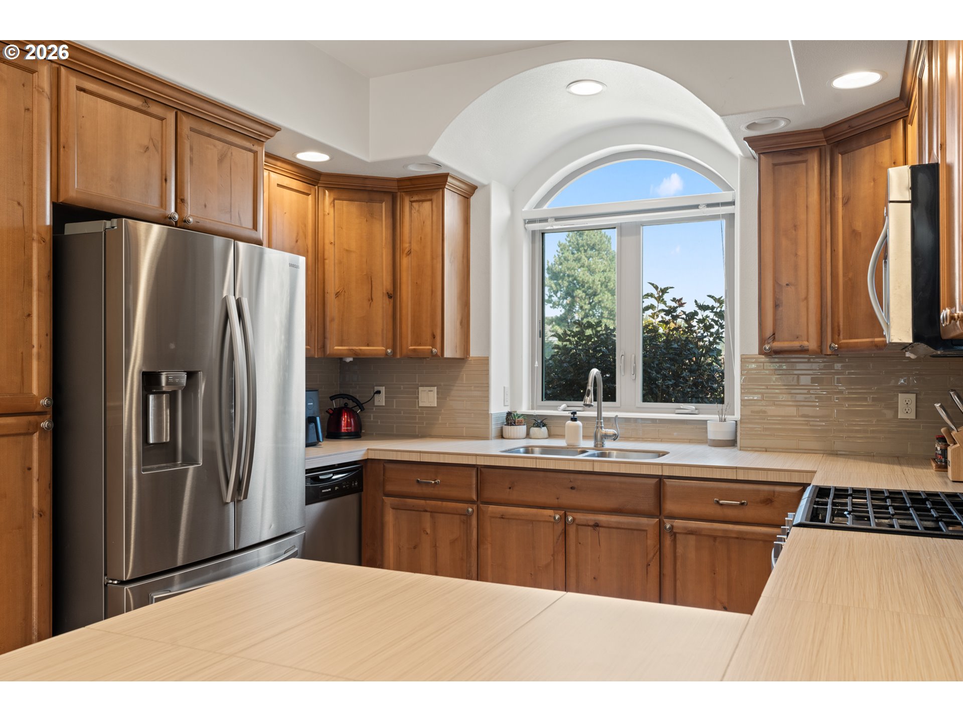 21302 Ne Brooklyn Ct Property Photo 2
