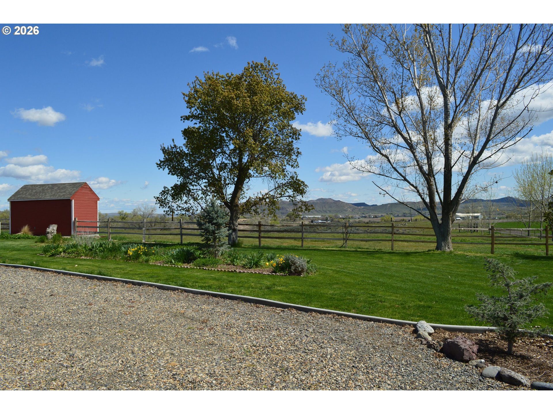 1935 Bench Rd Property Photo 3