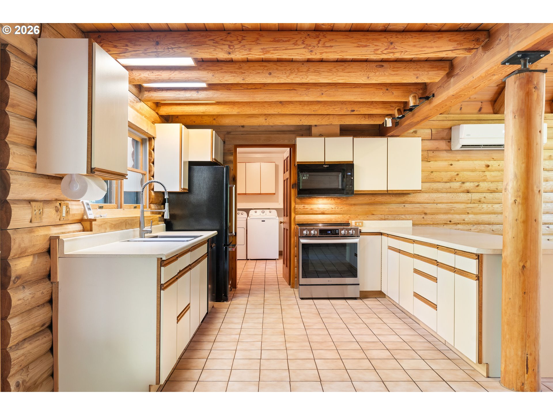 22833 E Winnie Rd Property Photo 10