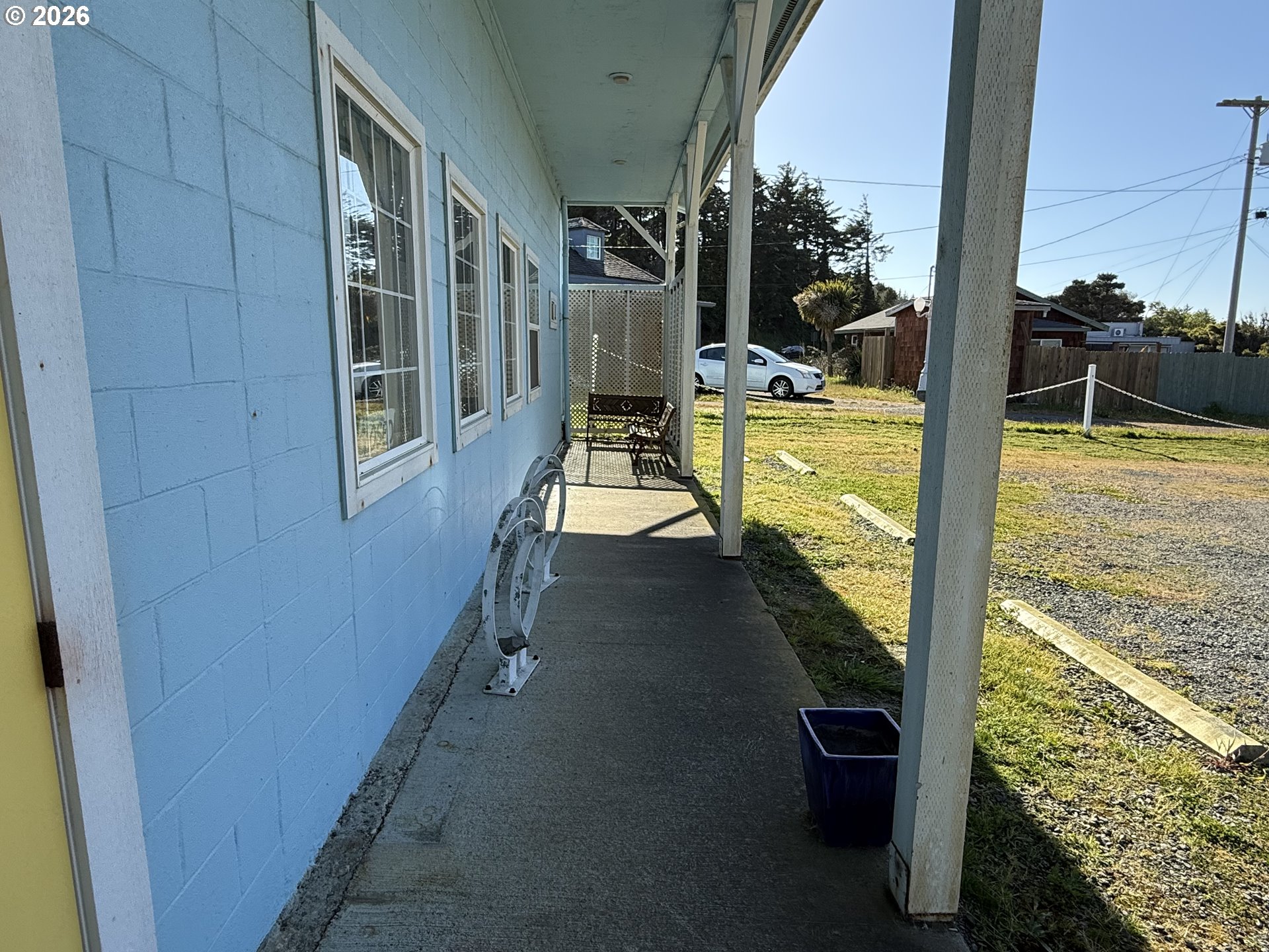 335 7th St Property Photo 8
