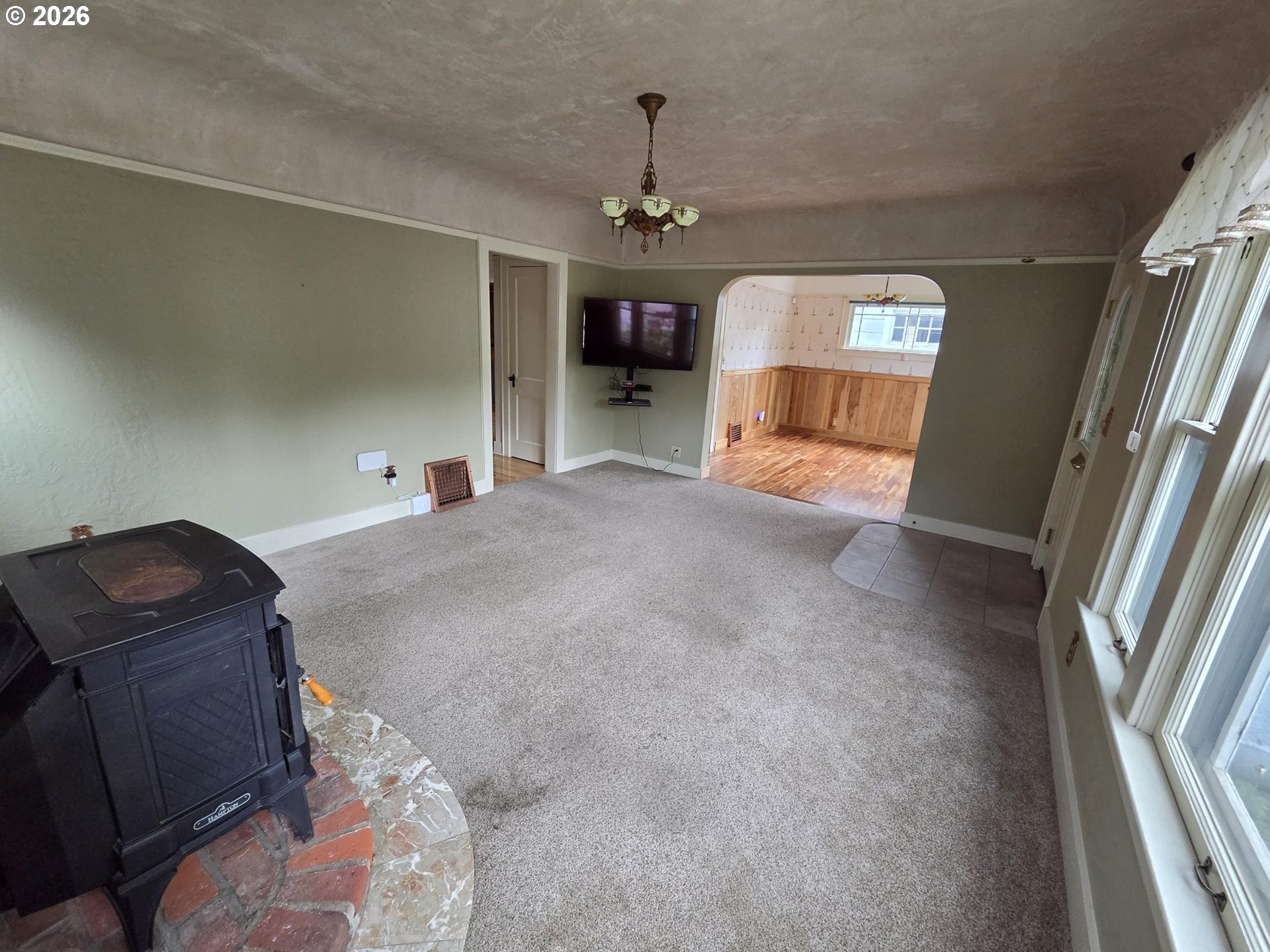 1352 Se Cobb St Property Photo 6