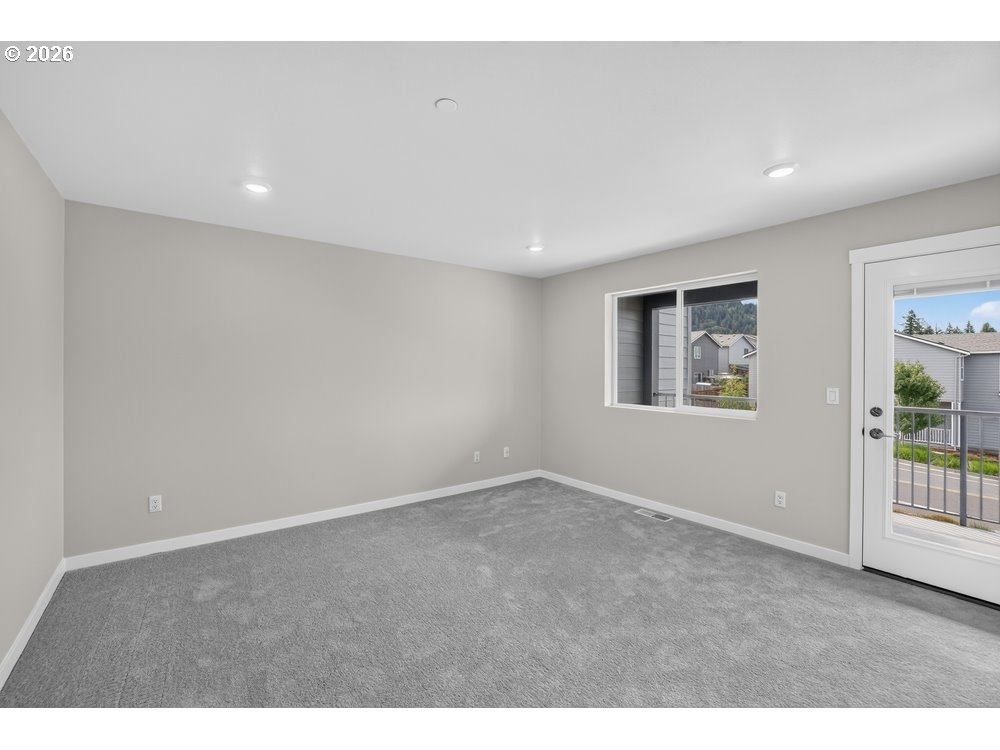 3683 Sw Knapp Dr Property Photo 4