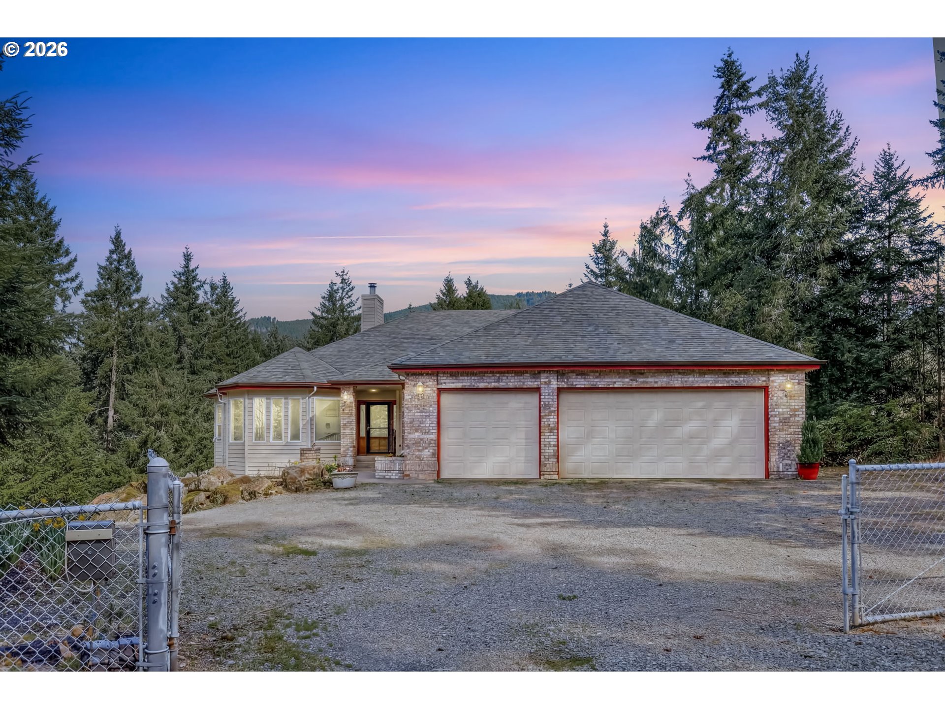 82155 Bear Creek Rd Property Photo 1