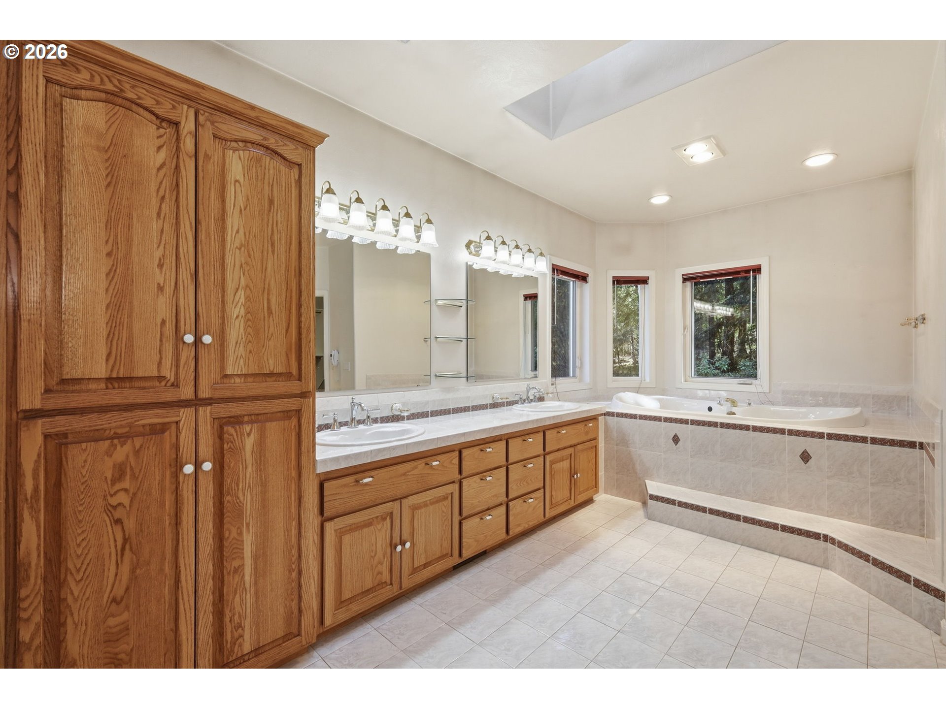 82155 Bear Creek Rd Property Photo 25