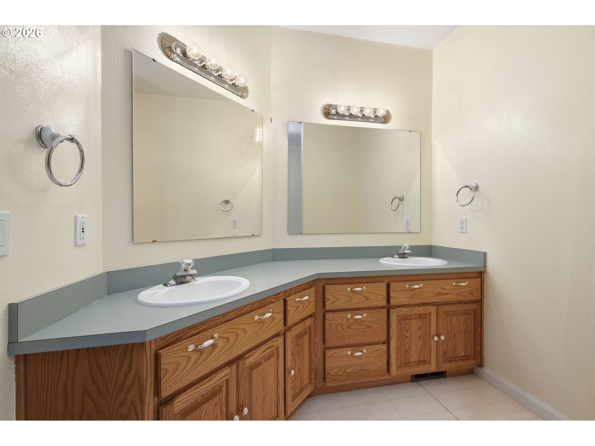 82155 Bear Creek Rd Property Photo 32