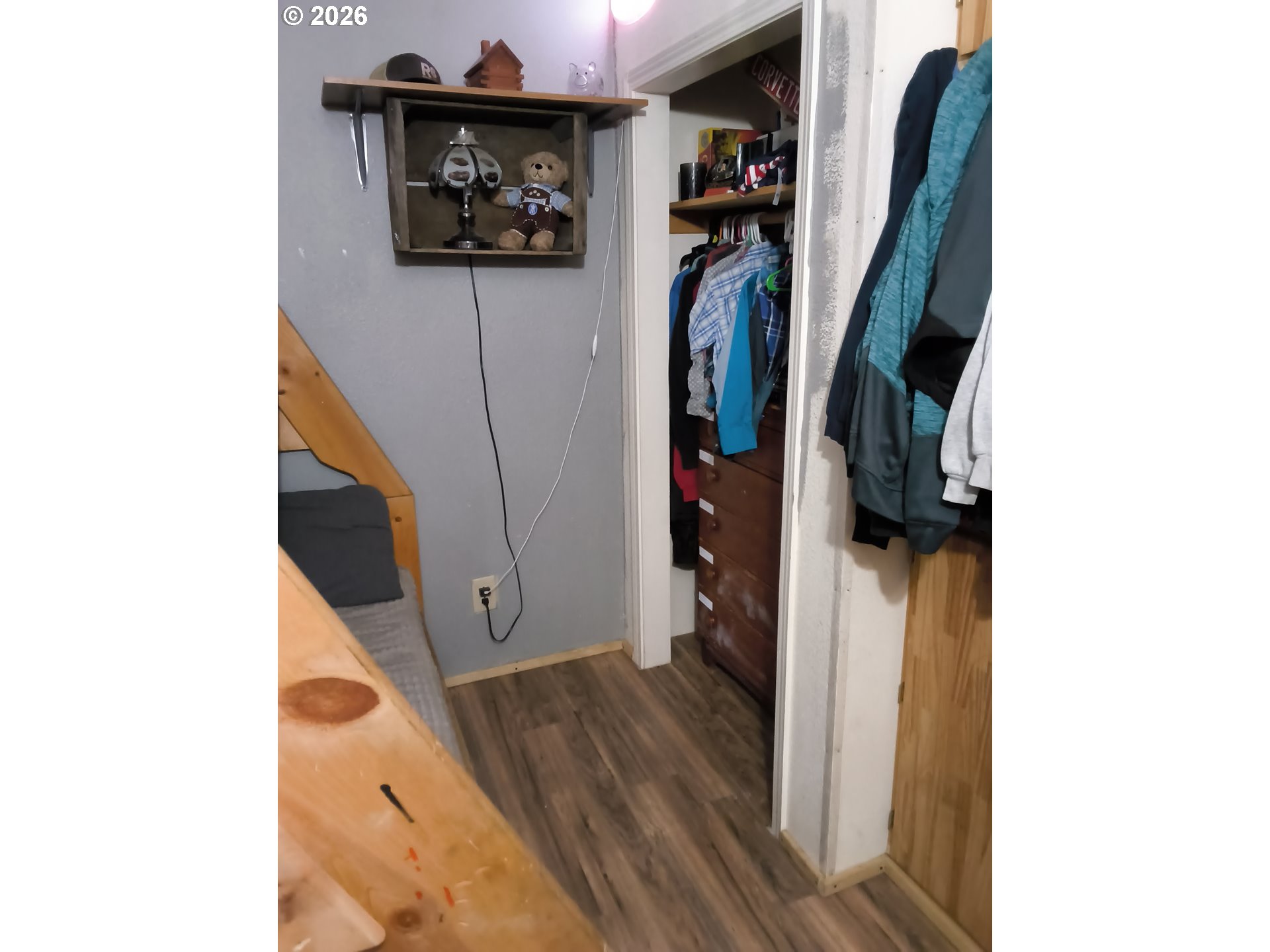 865 N Gale St Property Photo 14