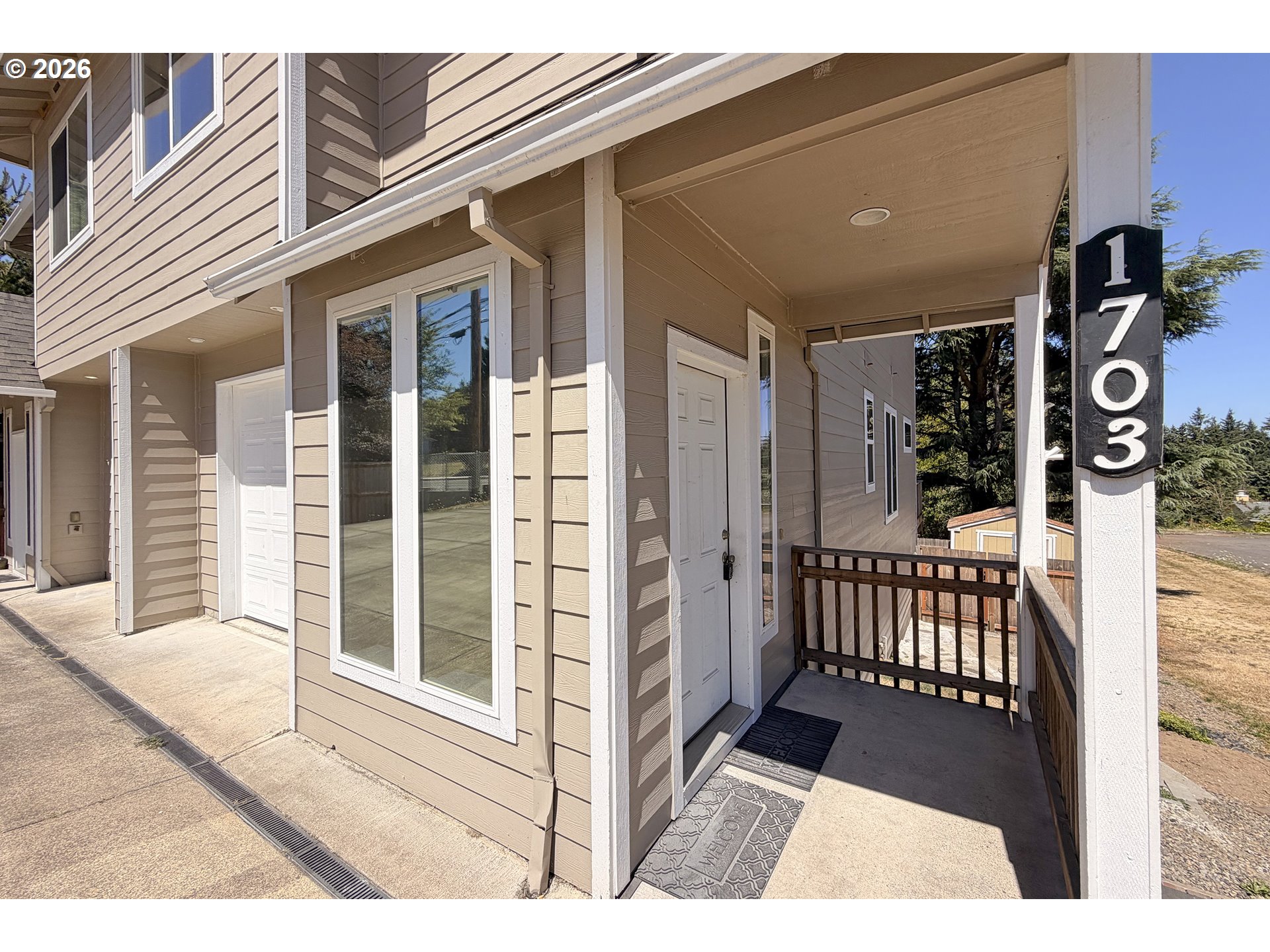 1703 Nw Division St Property Photo 5