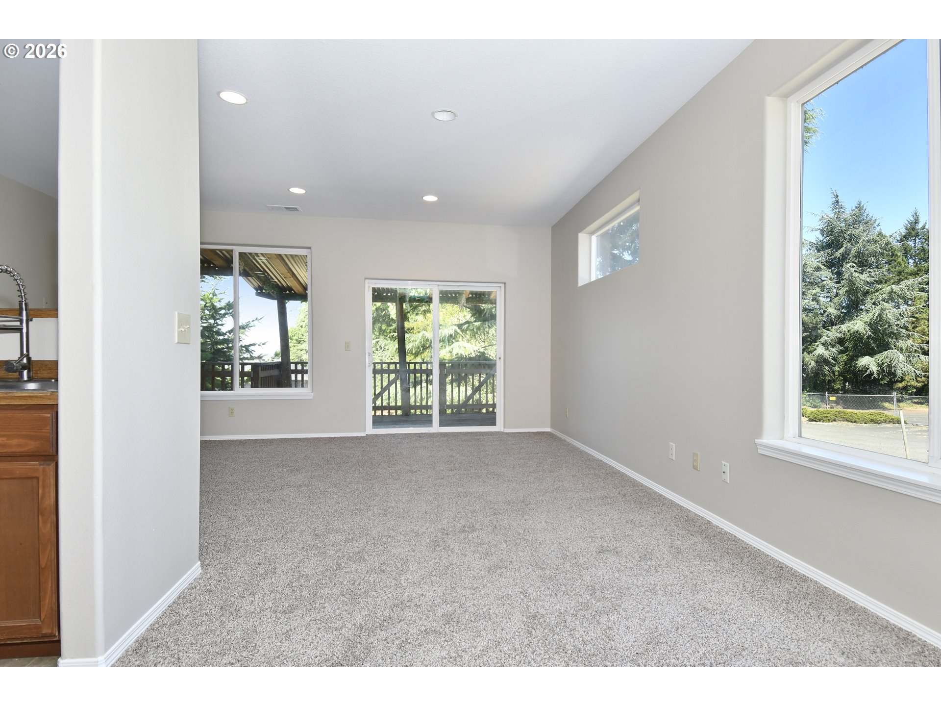 1703 Nw Division St Property Photo 7