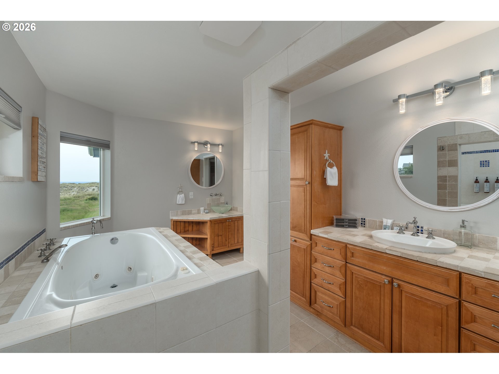 3356 Beach Loop Drive Property Photo 23