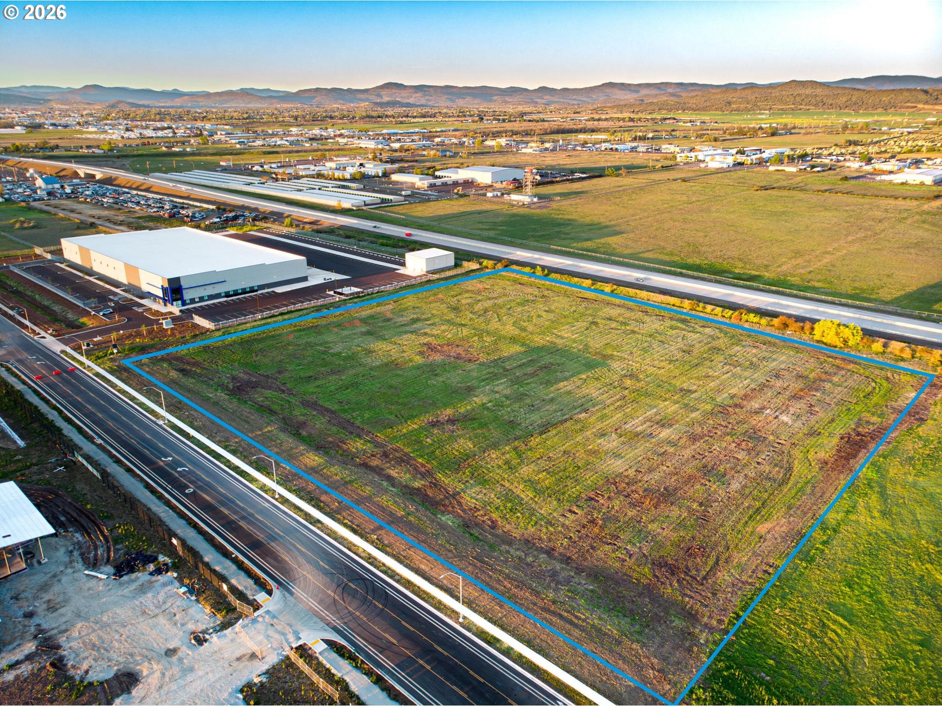 4676 Industry Dr Property Photo 1