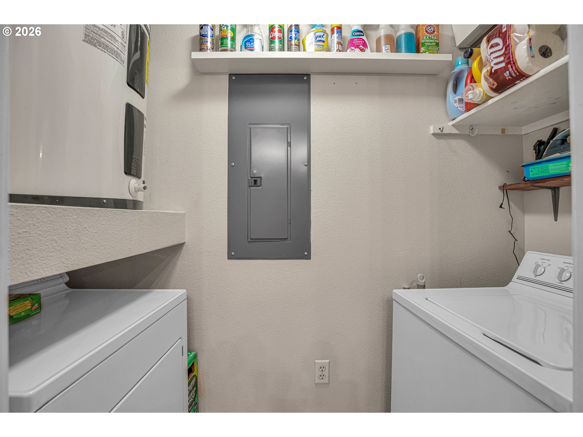 925 Springtree Ln Property Photo 14