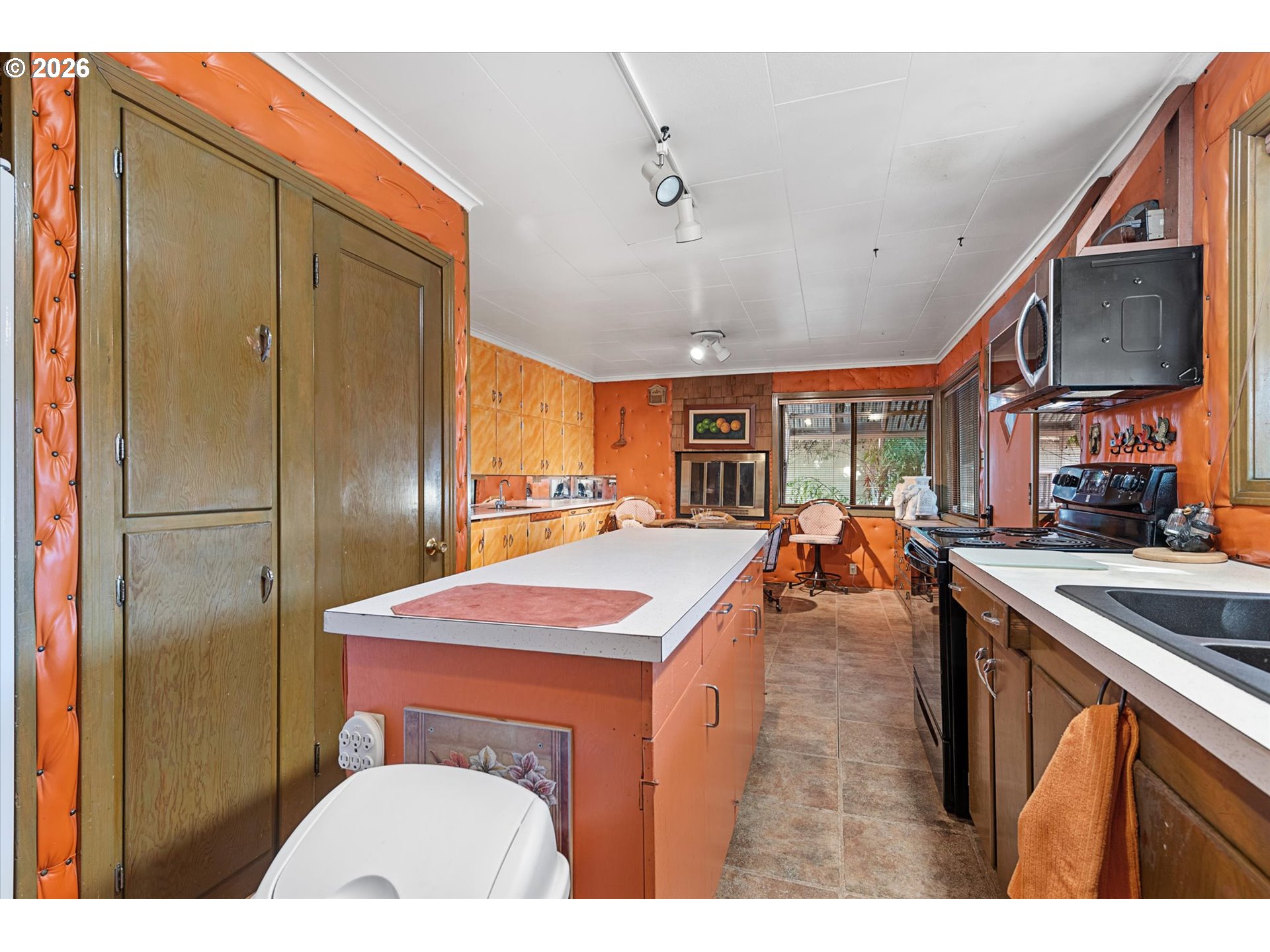 2331 Church St Property Photo 12