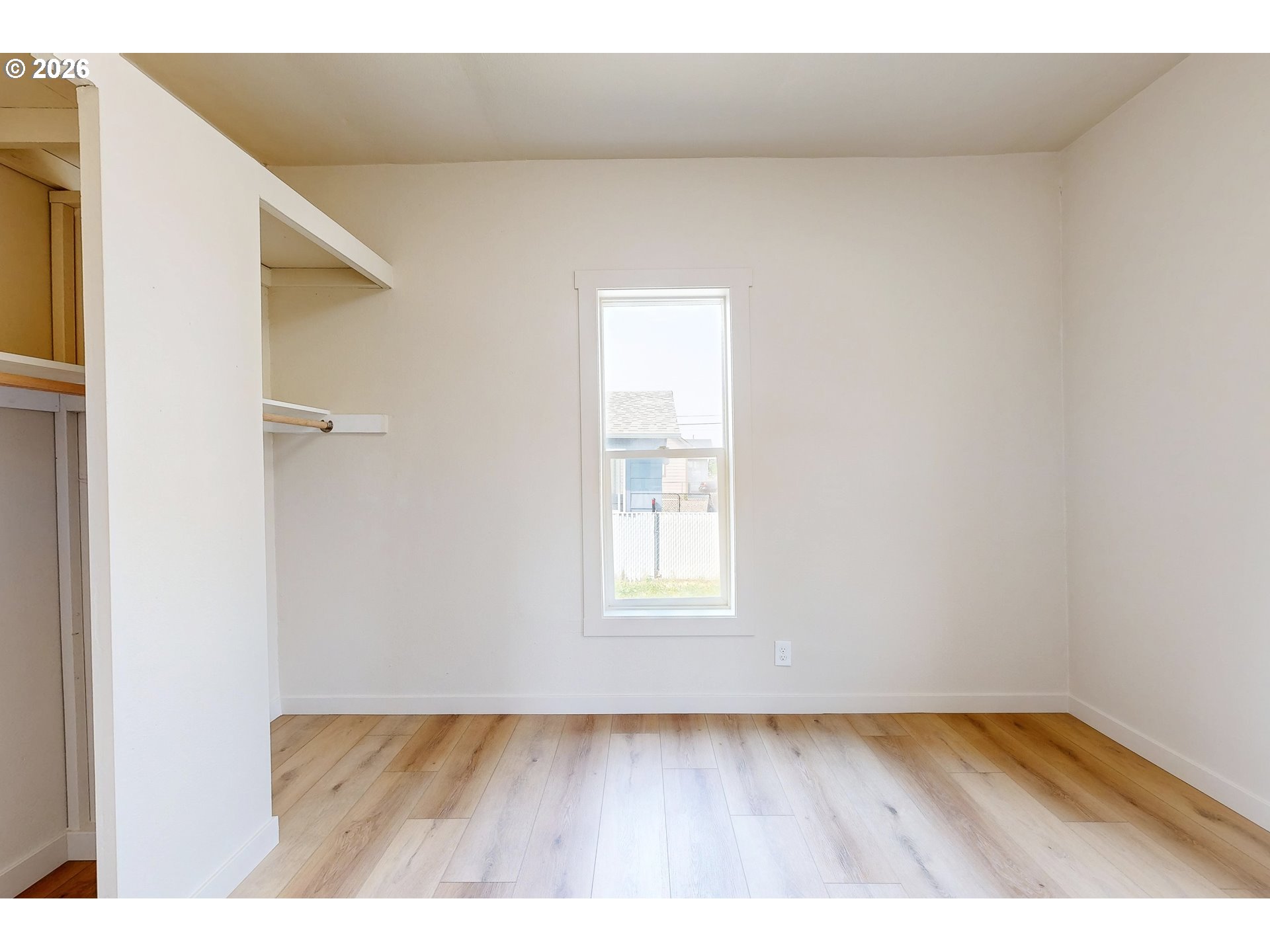 711 Robbins St Property Photo 5