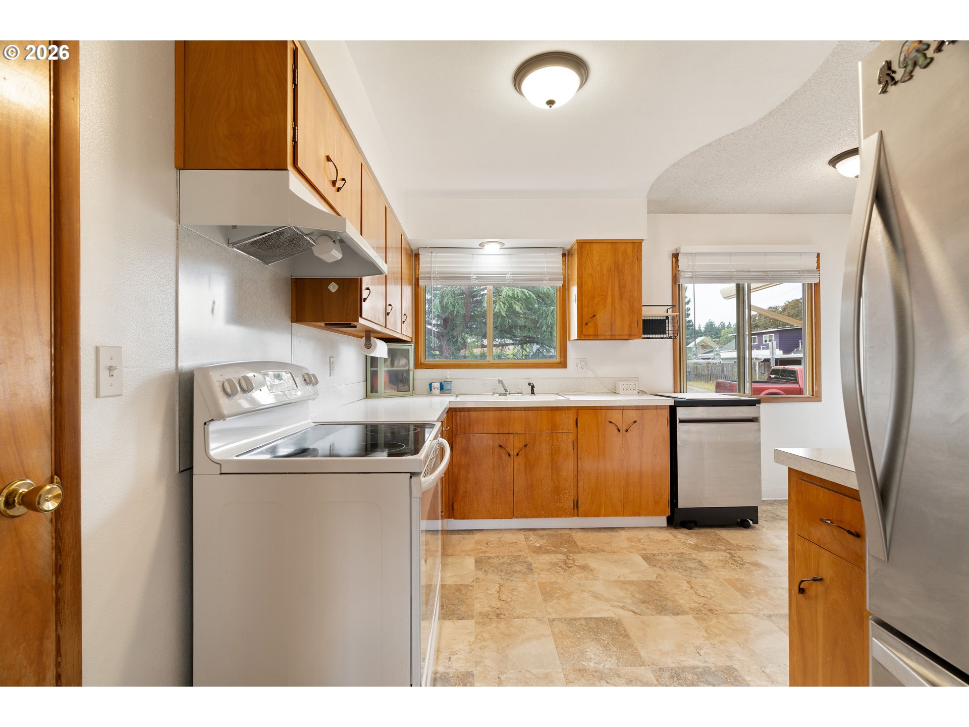 2867 Ne Azalea St Property Photo 15