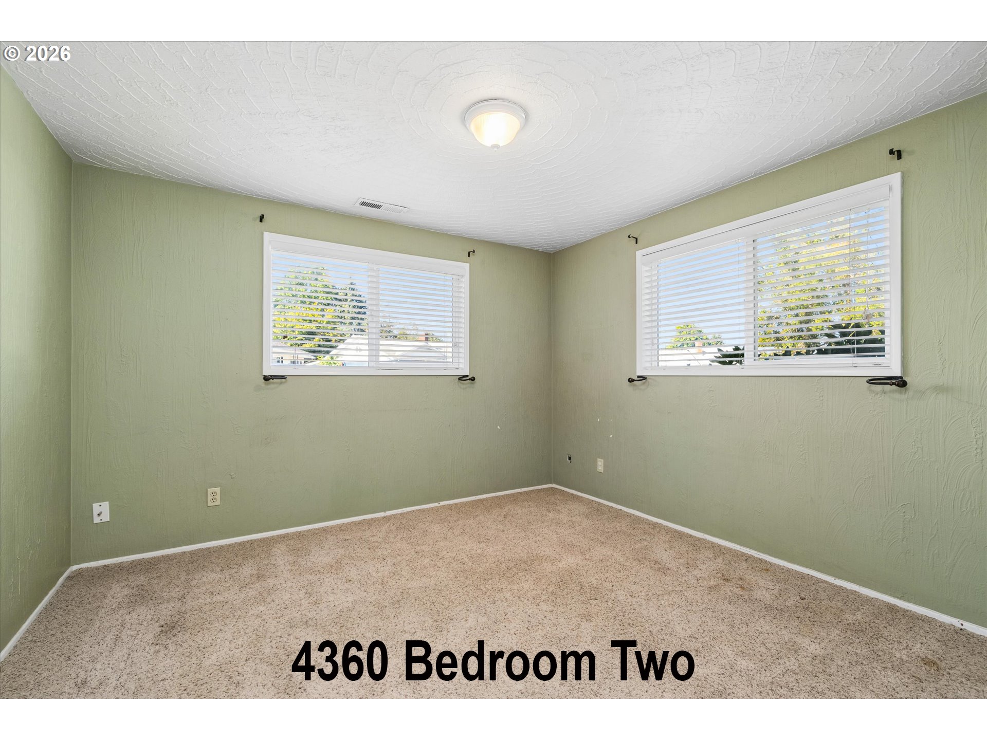 4360 Catalina St Property Photo 14