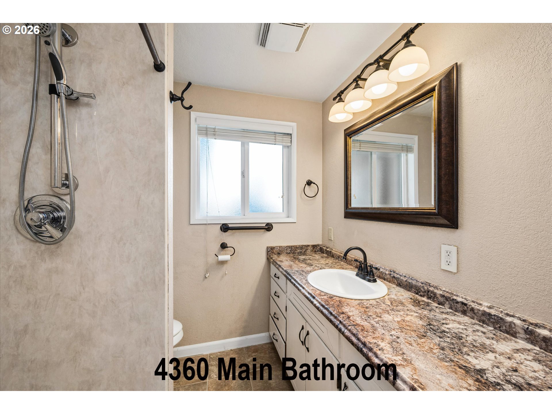 4360 Catalina St Property Photo 15