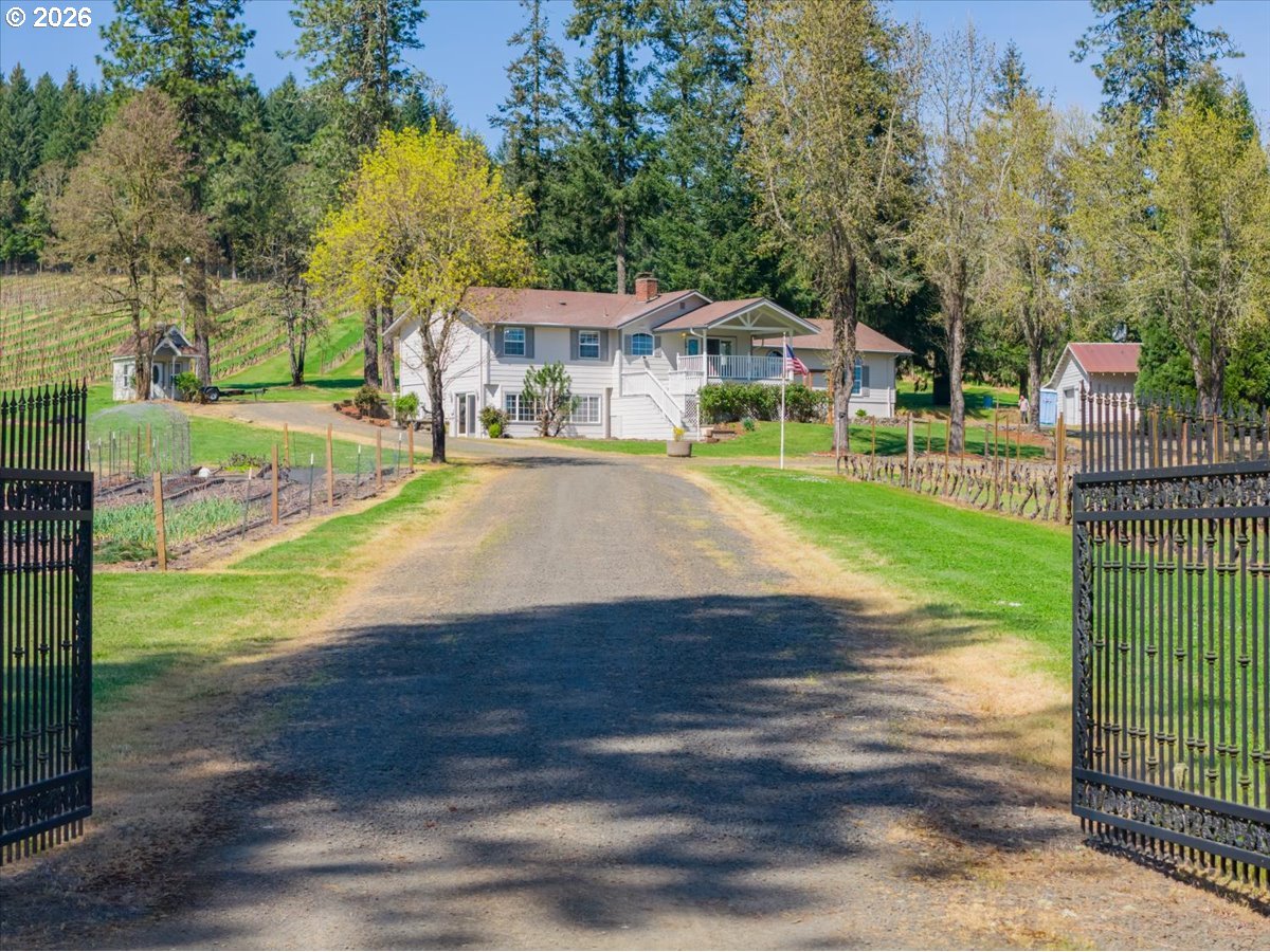 25357 High Pass Rd Property Photo 4