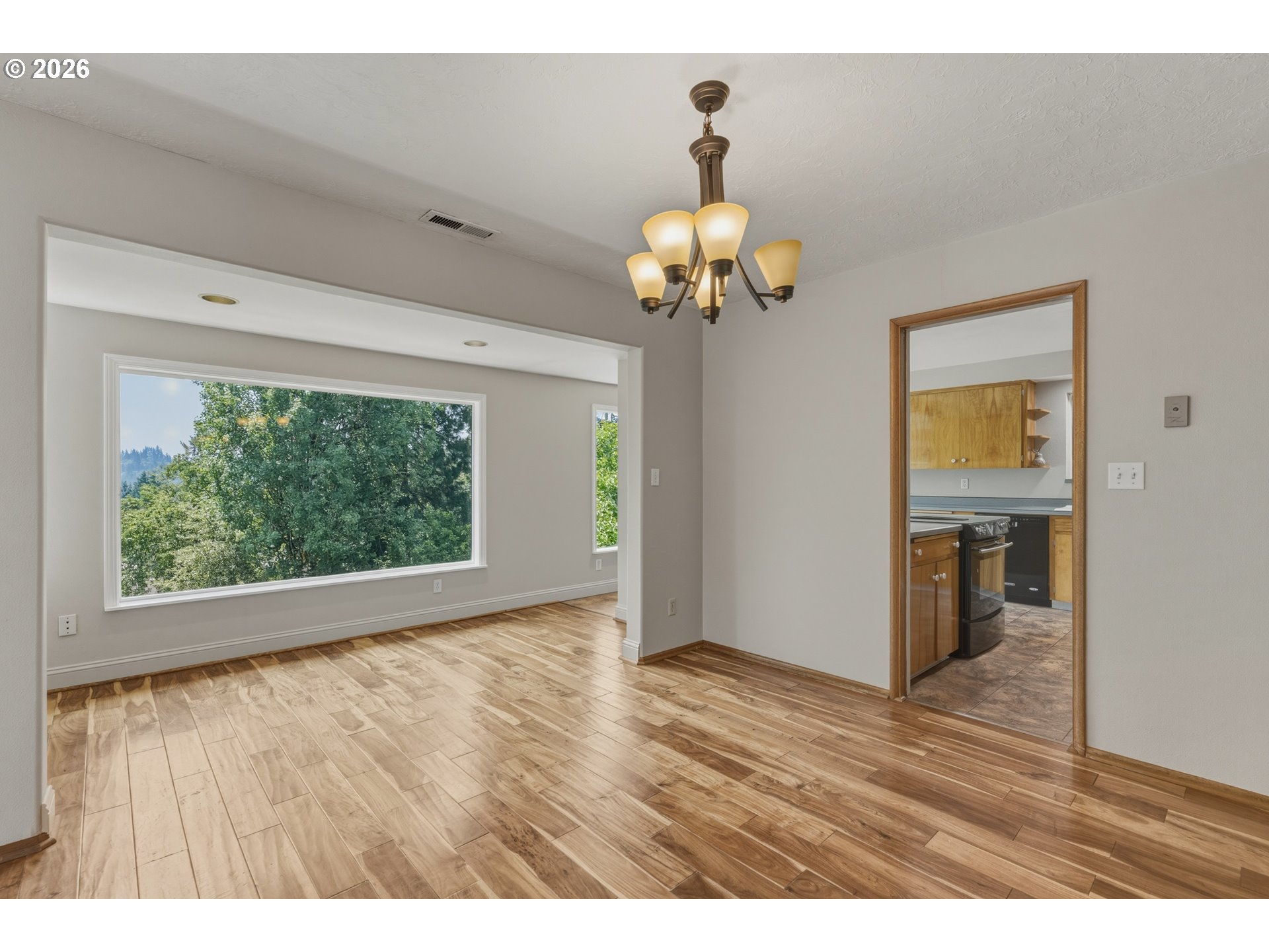 135 Victoria St Property Photo 6