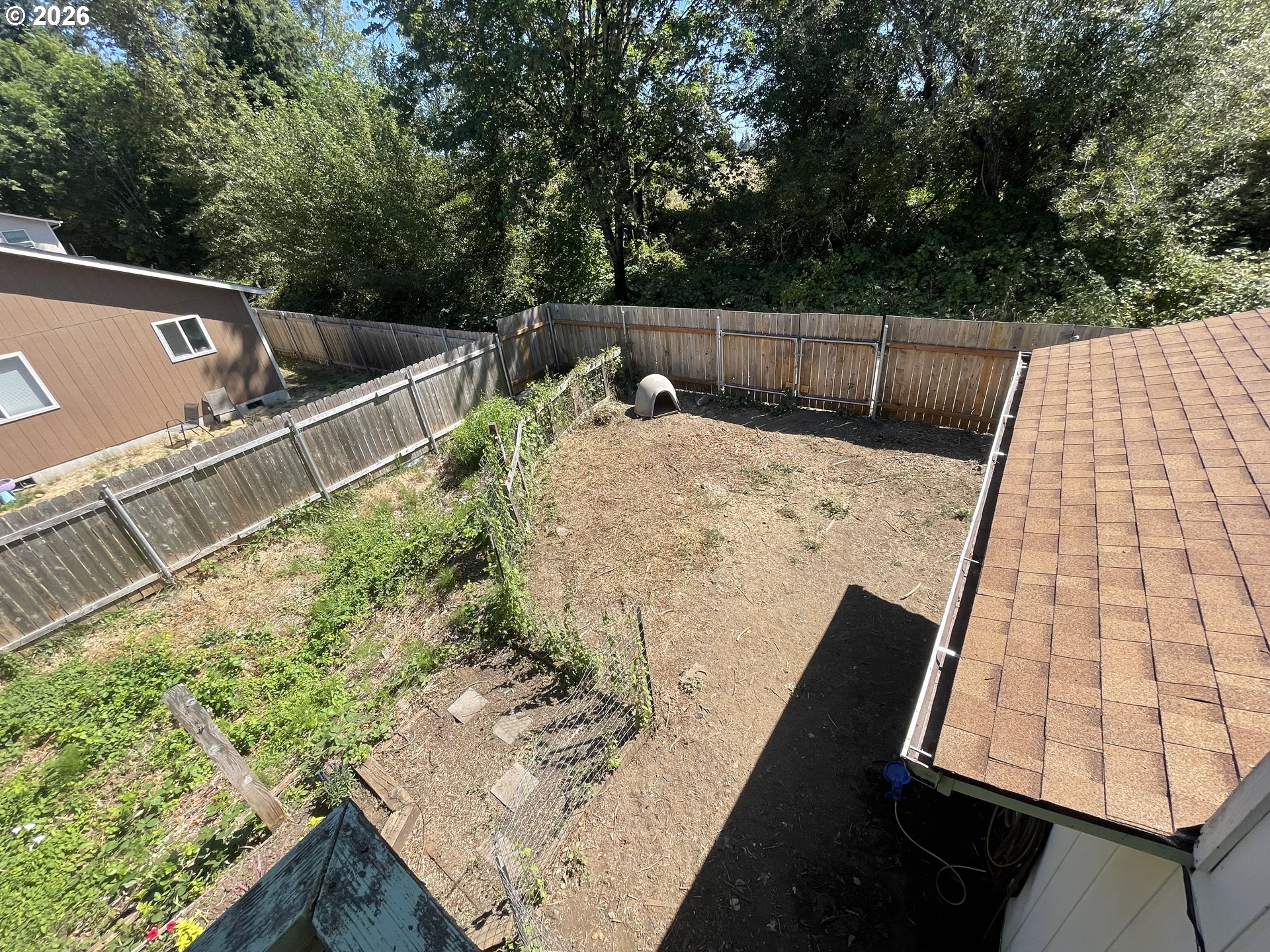 1398 Poplar St Property Photo 28