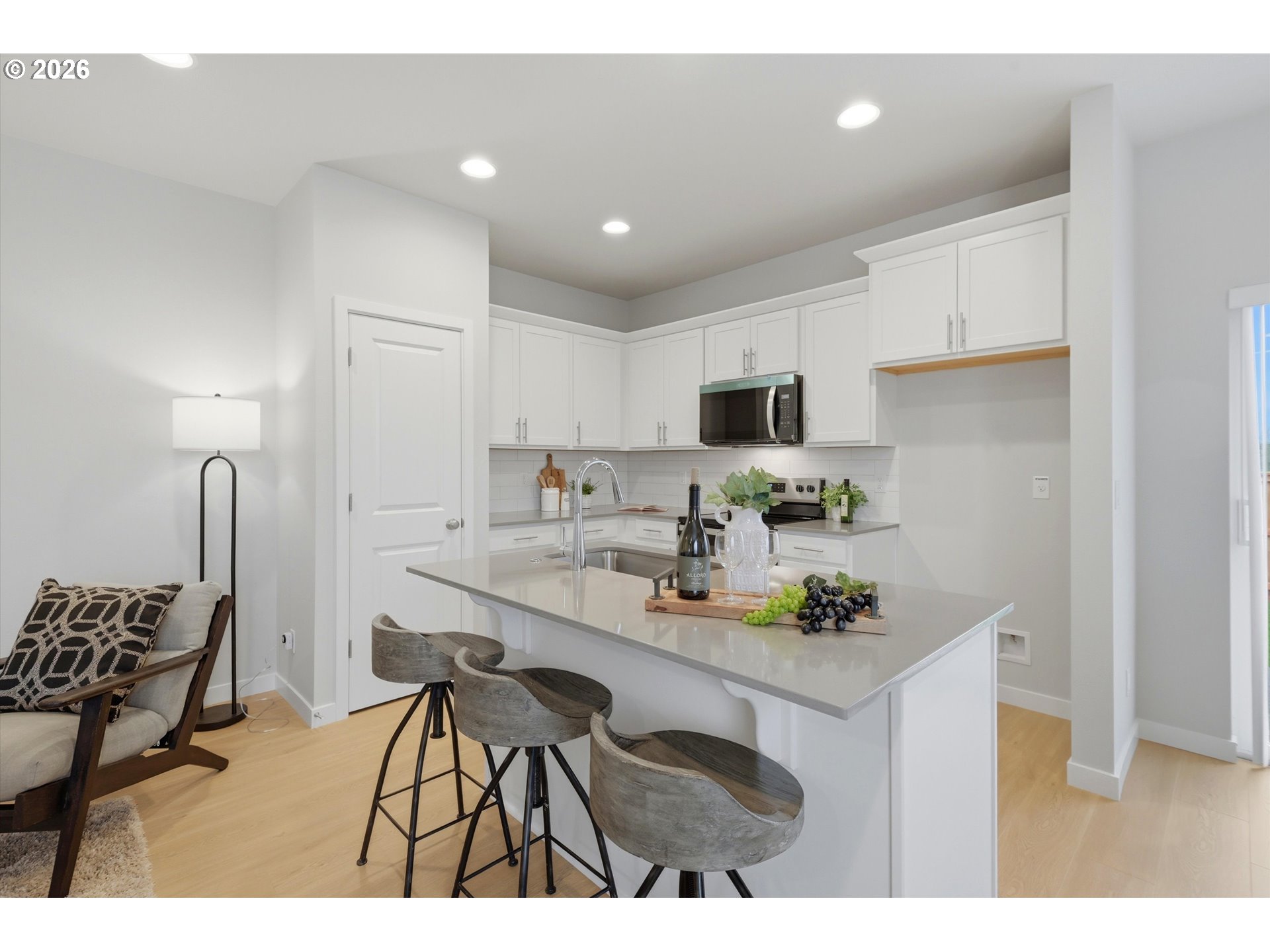 486 E Wilson St Property Photo 12