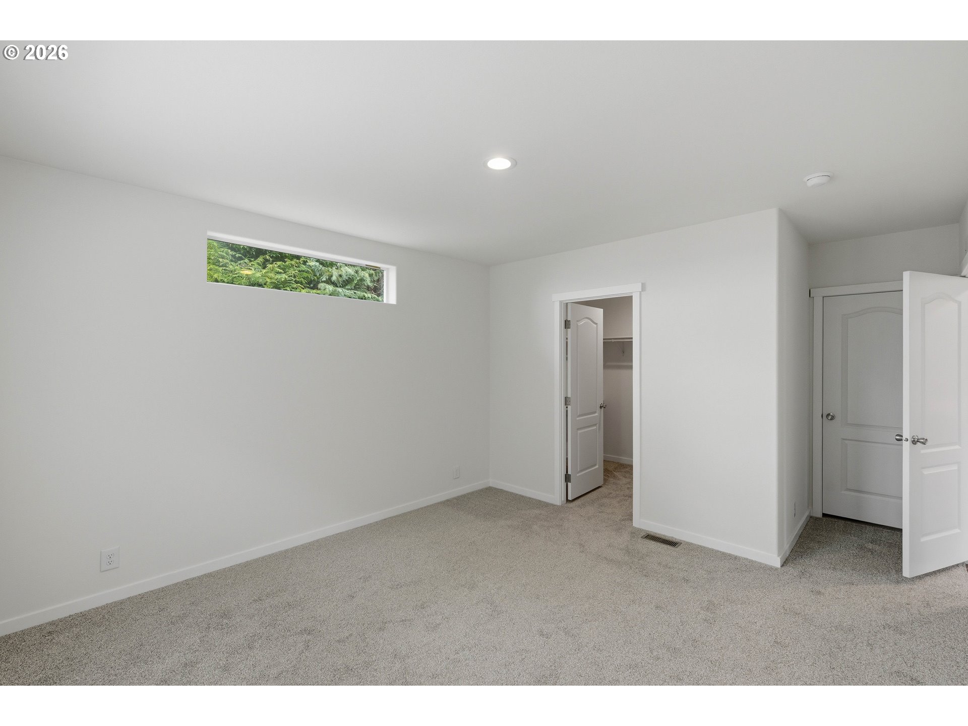 1560 Monroe St Property Photo 25