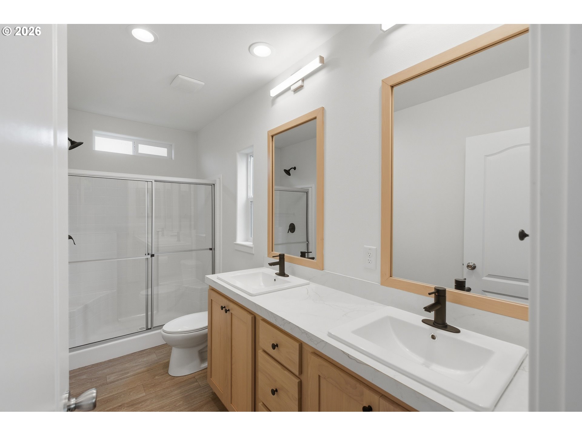 1560 Monroe St Property Photo 29