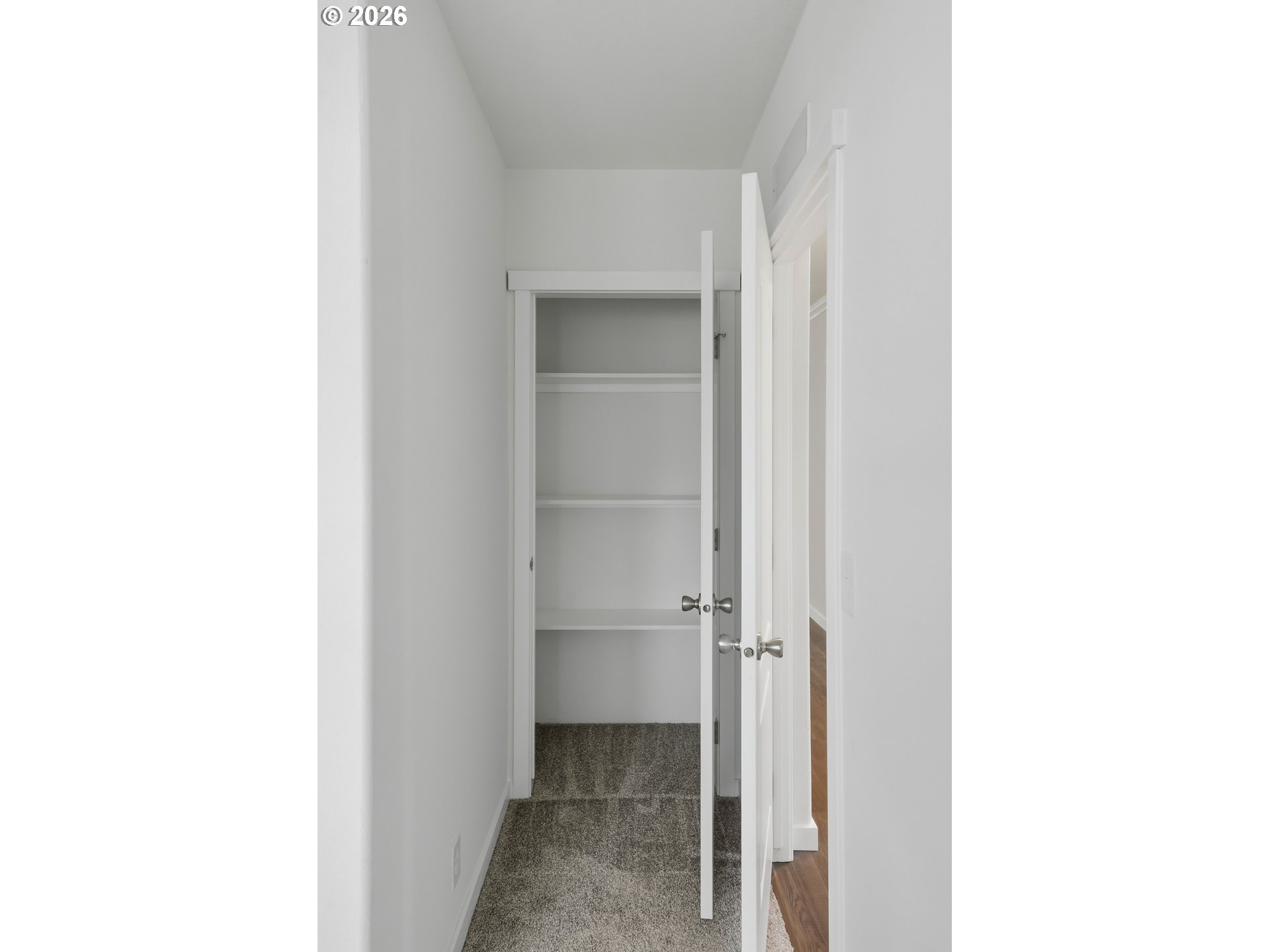 1560 Monroe St Property Photo 31