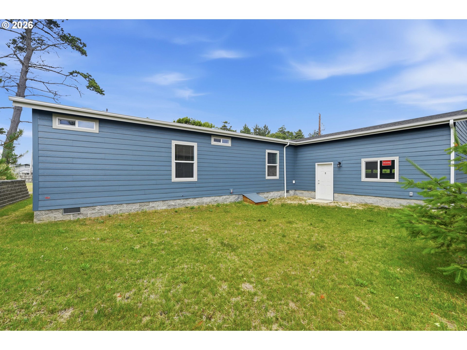 1560 Monroe St Property Photo 35