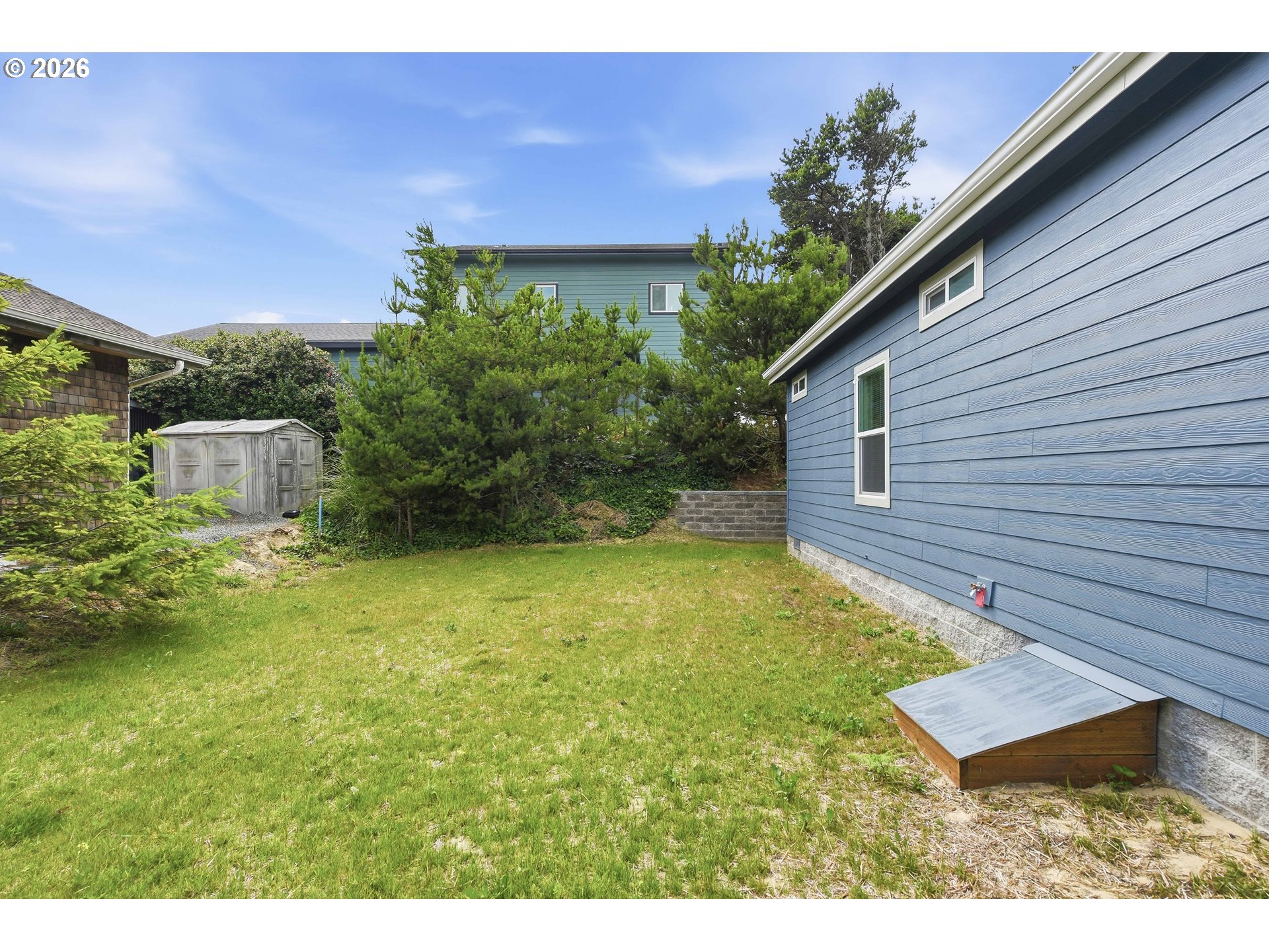 1560 Monroe St Property Photo 36