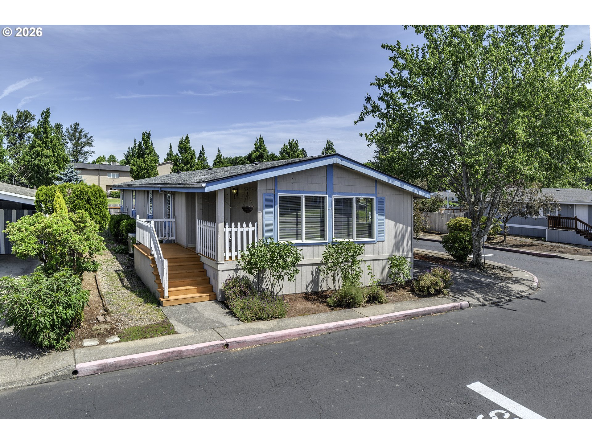 1949 SE PALMQUIST RD 64 Property Photo 1