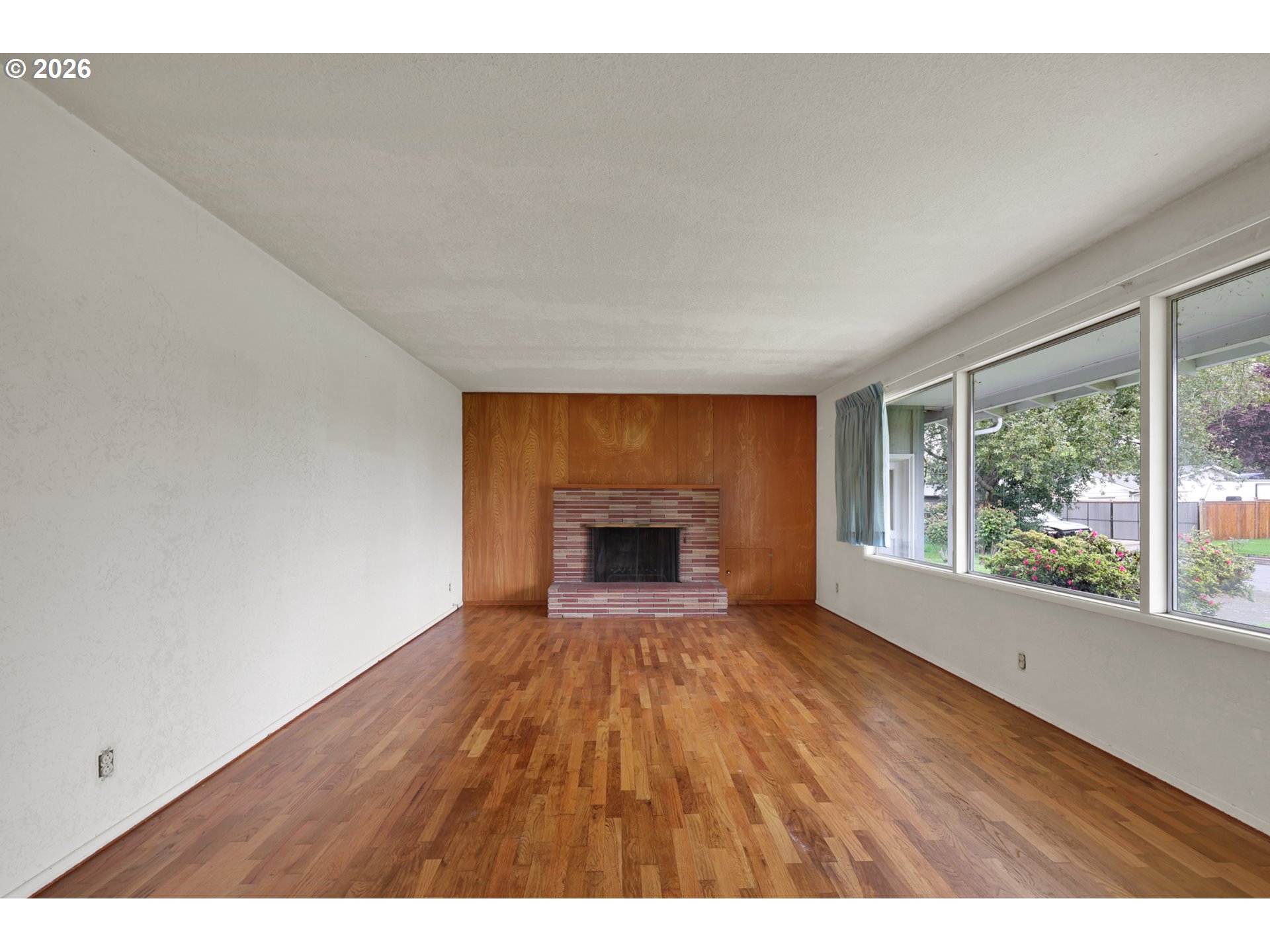 526 Archie St Property Photo 2