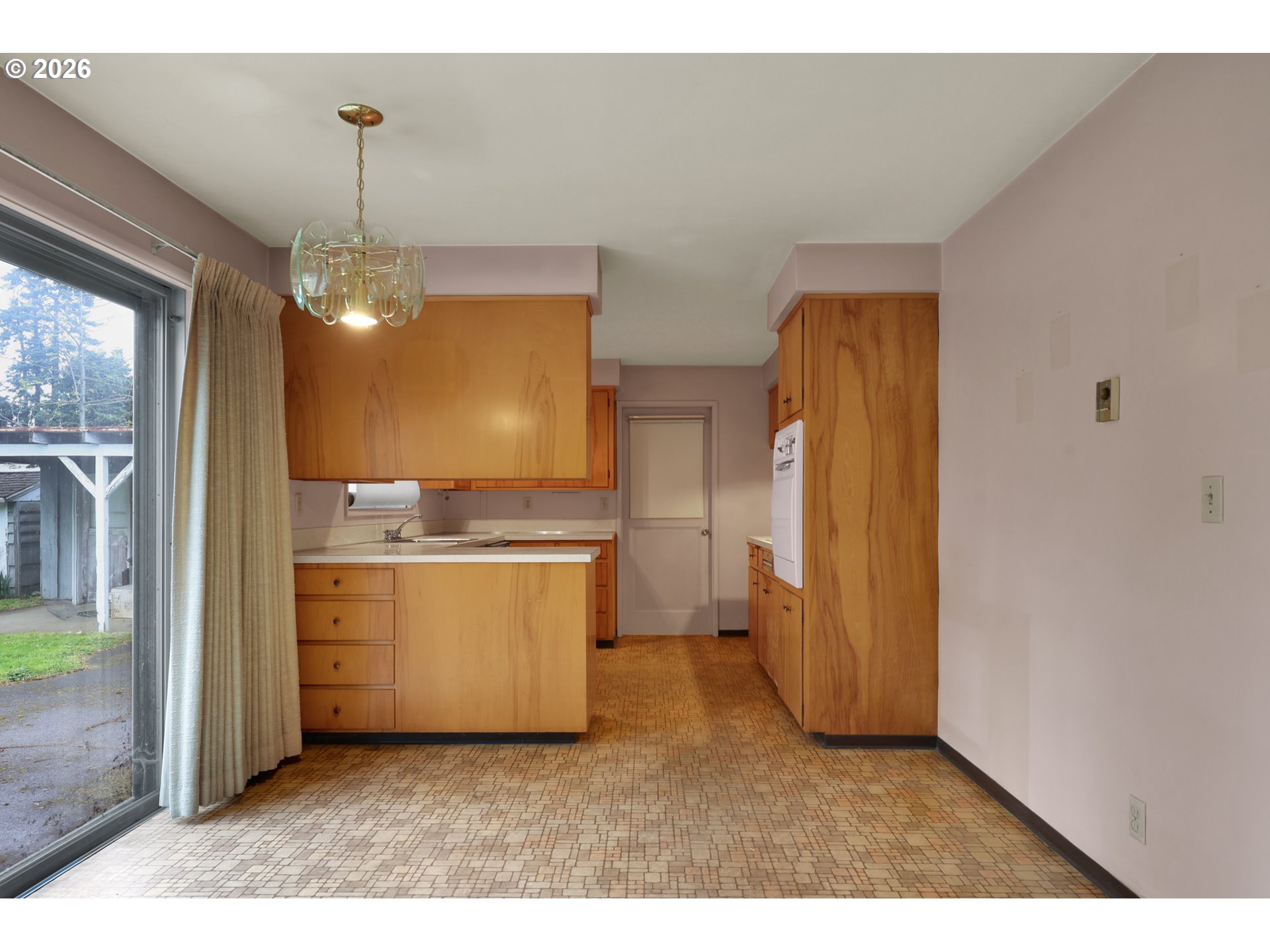 526 Archie St Property Photo 11