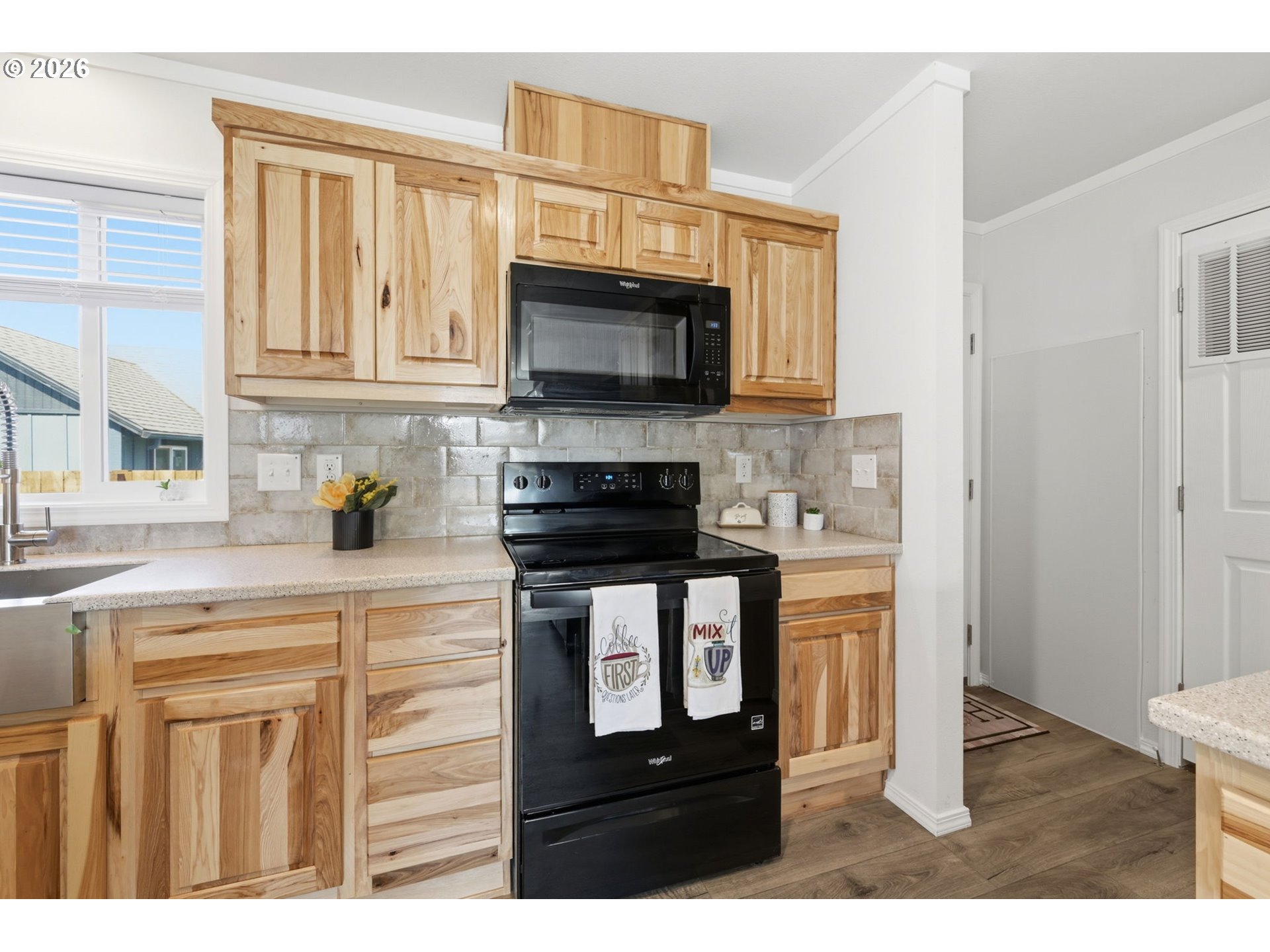 4914 E St Property Photo 8