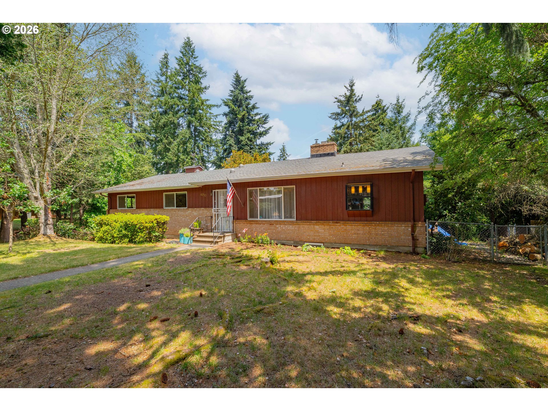 6210 Nw Bernie Dr Property Photo 1