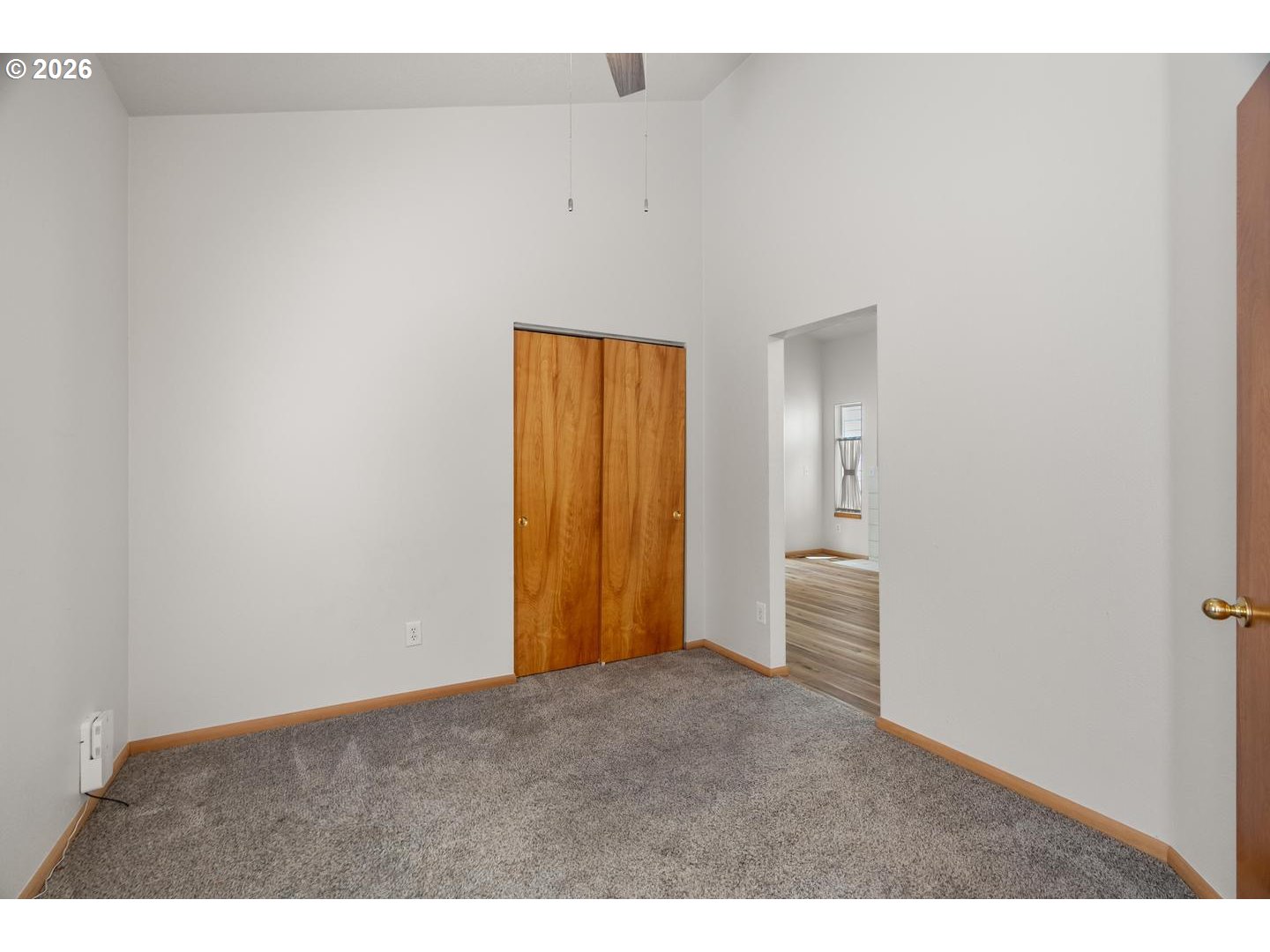 727 Ne Dallas St Property Photo 8