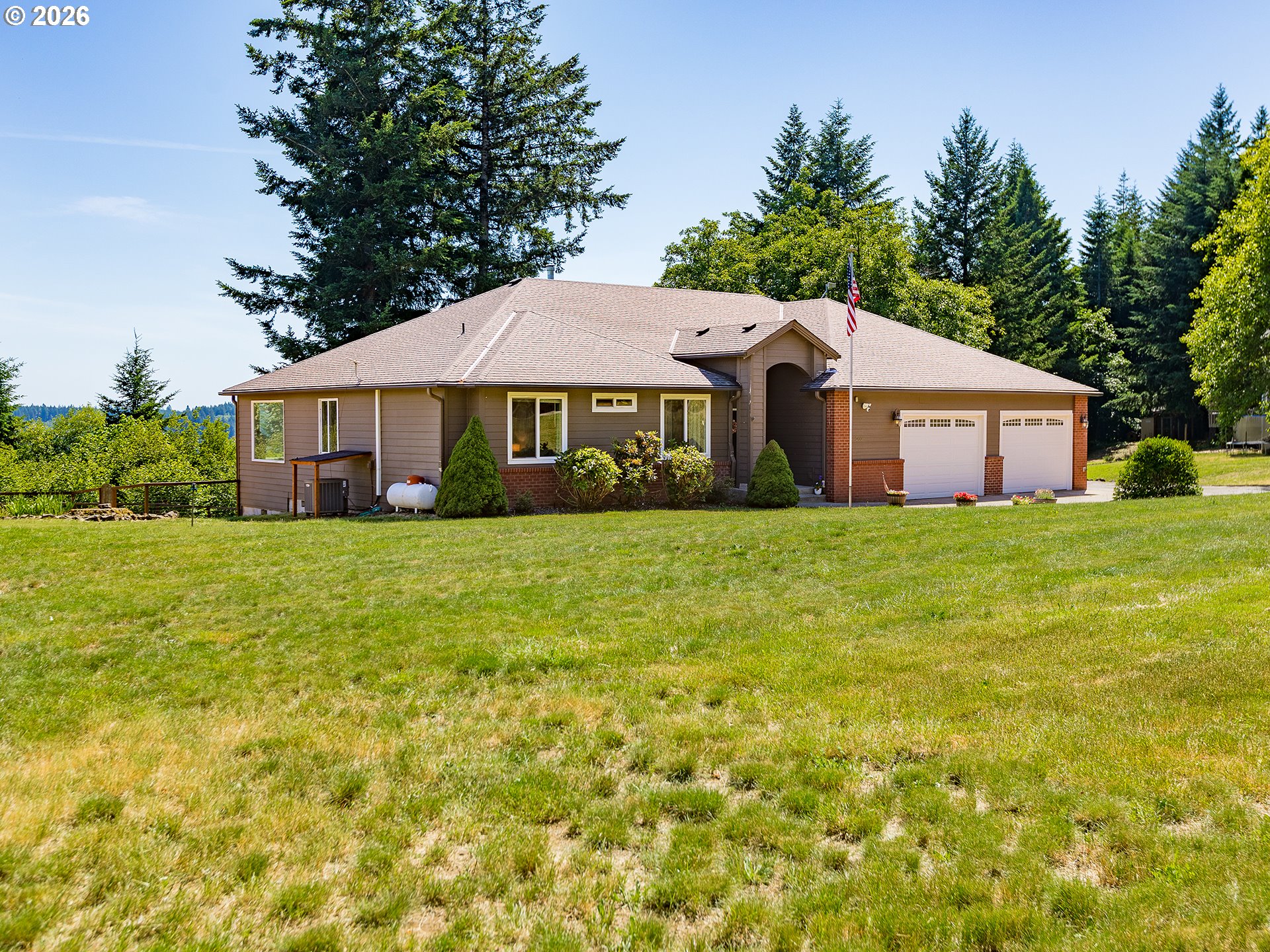 201 Robson Rd Property Photo 1