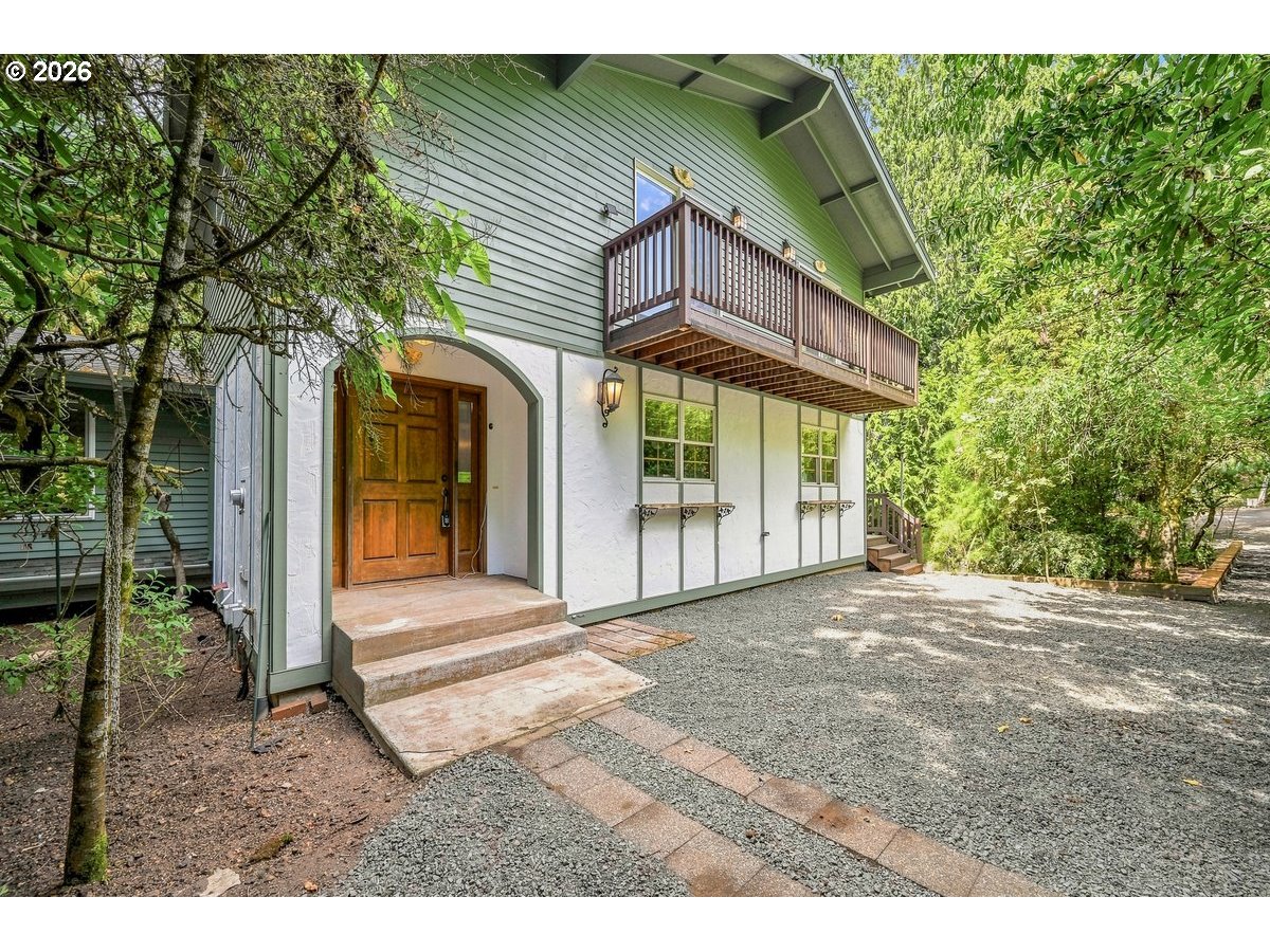 22560 Sw Chapman Rd Property Photo 1