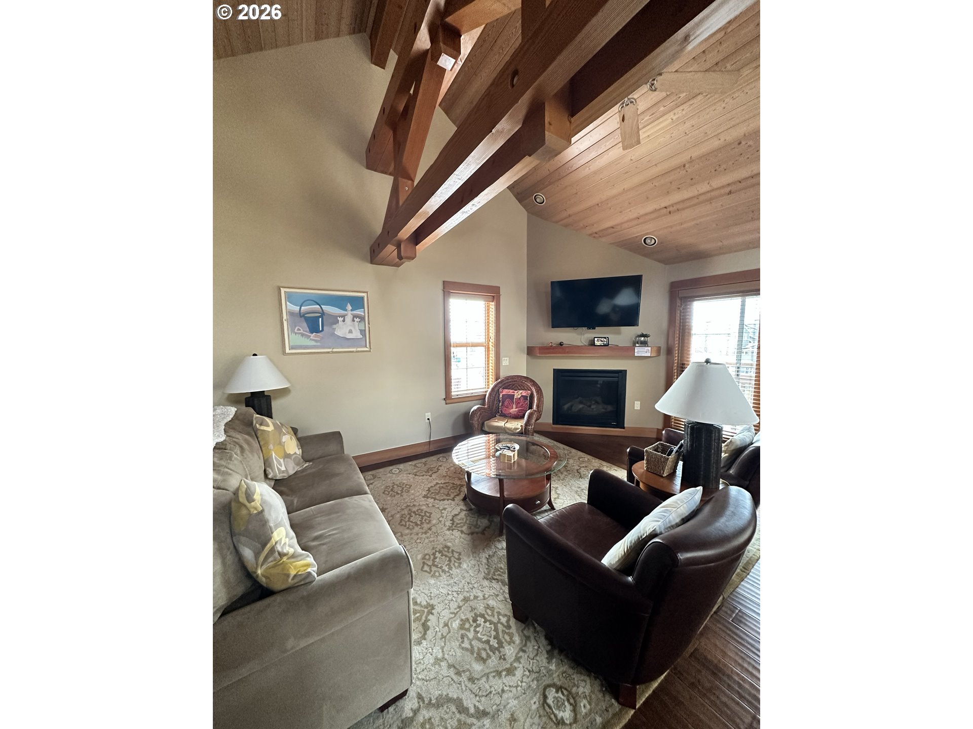 132 E Surfcrest Ave B2-k Property Photo 8