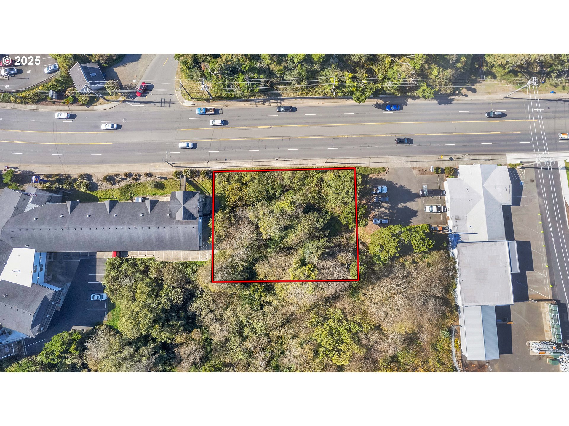 296 Nw Highway 101 Property Photo 1