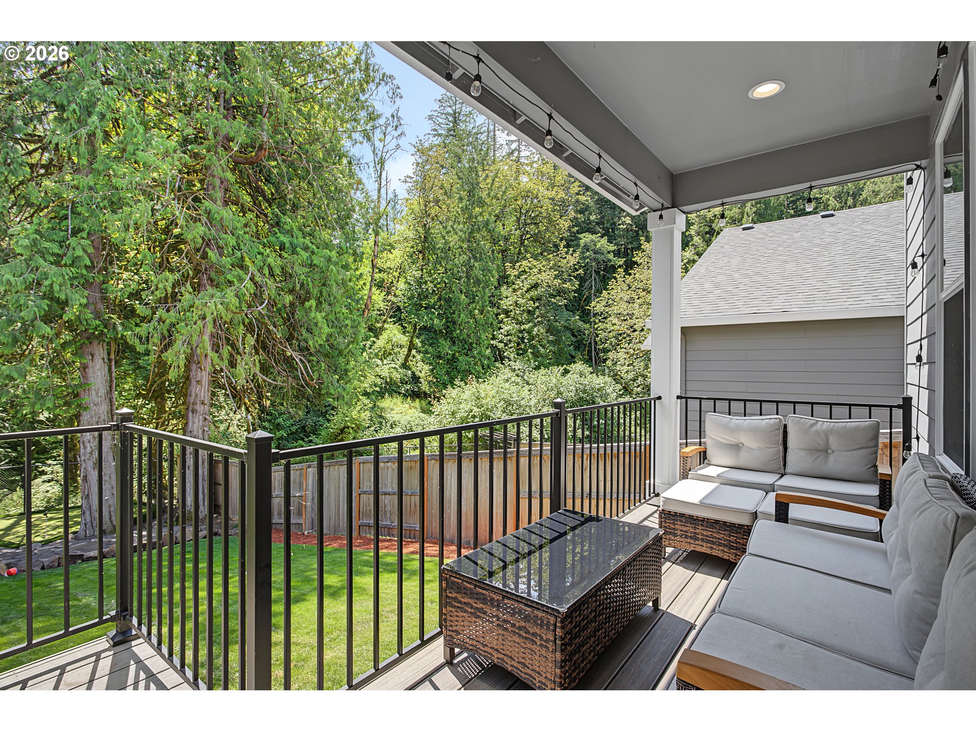 2286 Ne Marionberry Ln Property Photo 4